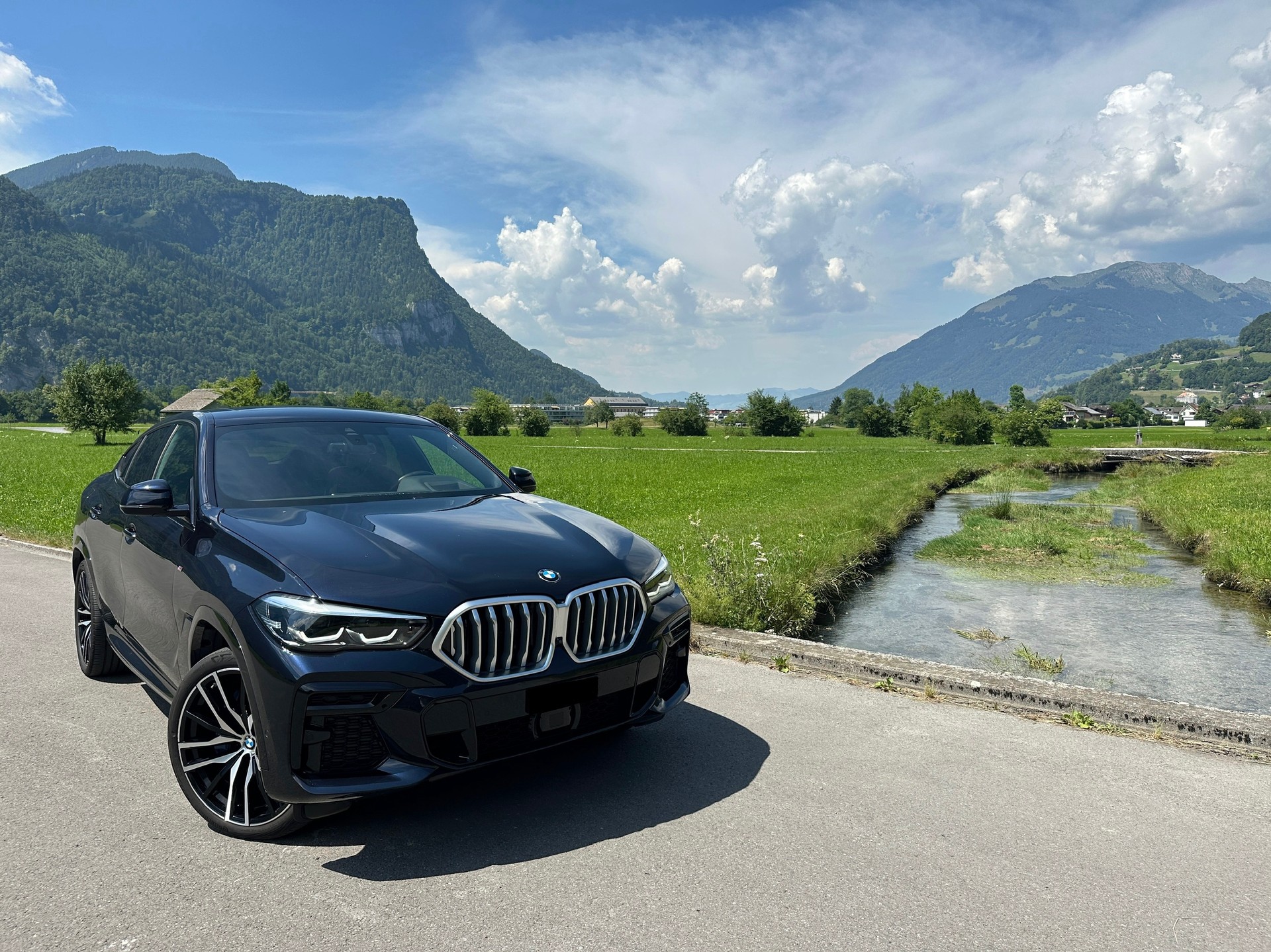 BMW X6 xDrive 48V 40i M Sport Steptronic-image-0