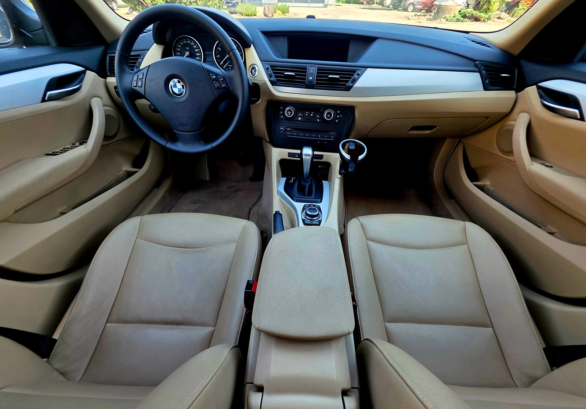 BMW X1 xDrive 25i Steptronic-image-6