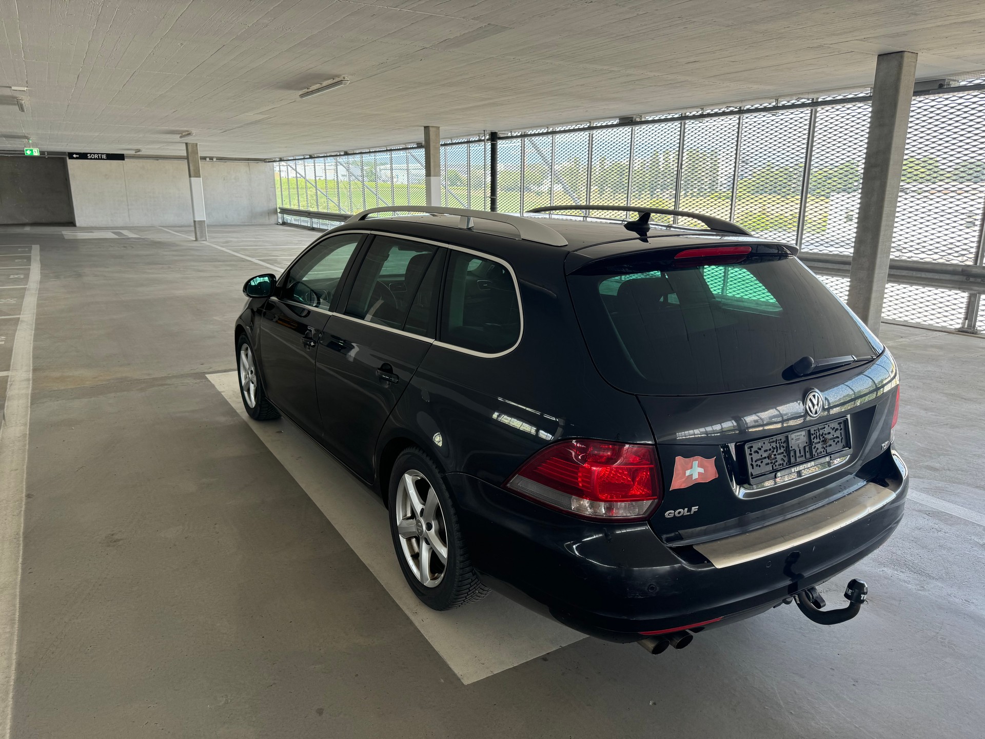VW Golf Variant 1.4 TSI Team DSG-image-7