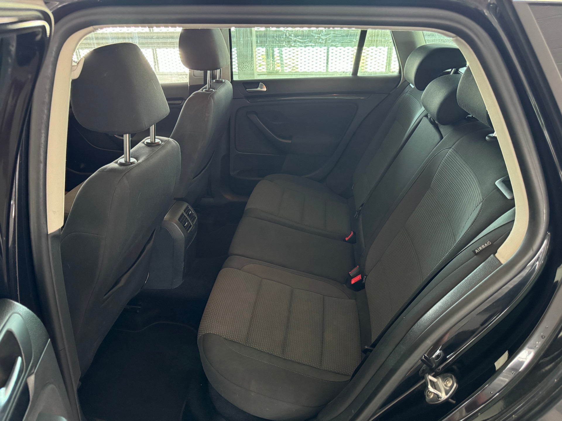 VW Golf Variant 1.4 TSI Team DSG-image-13
