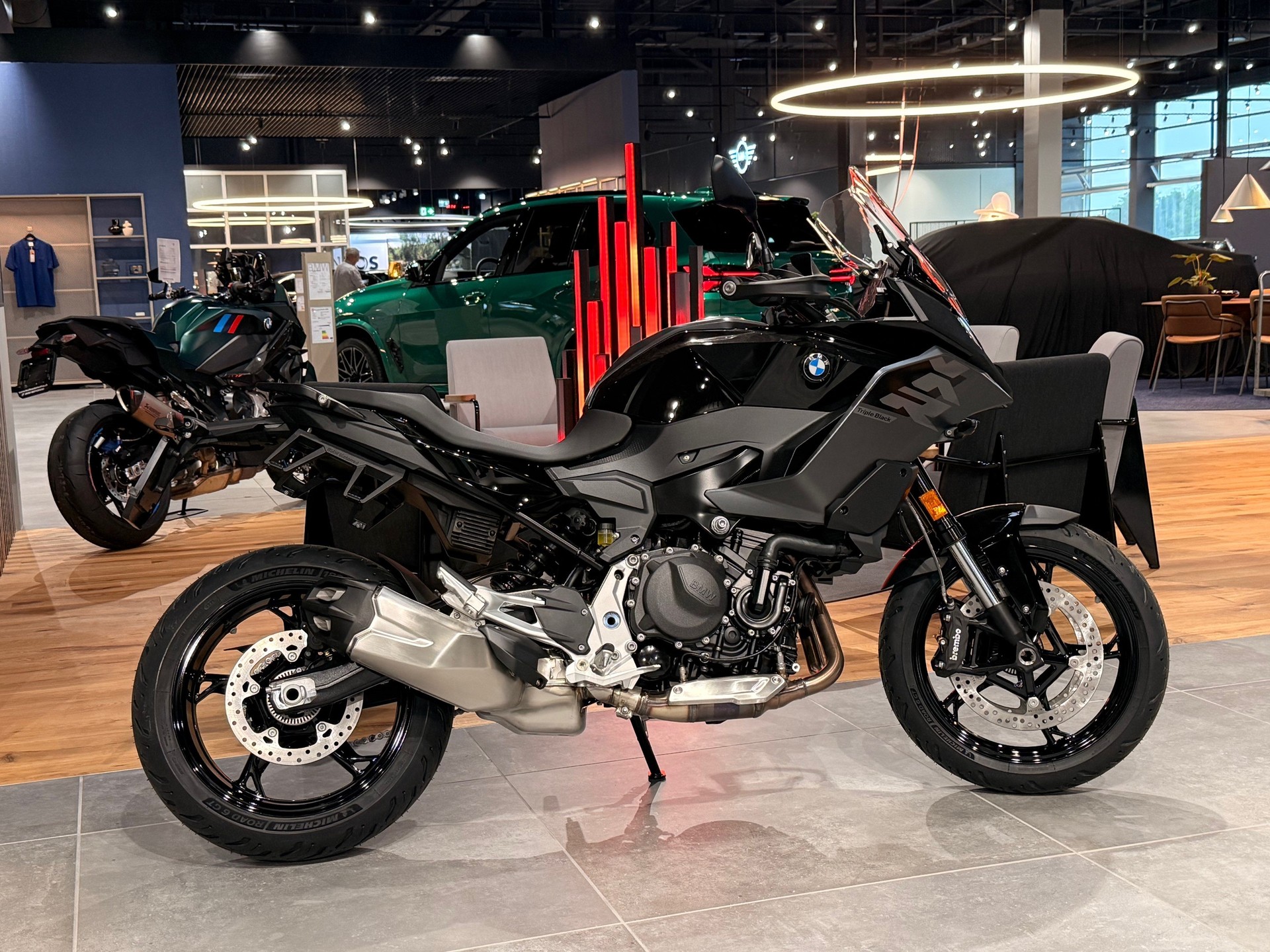 BMW F 900 XR A2