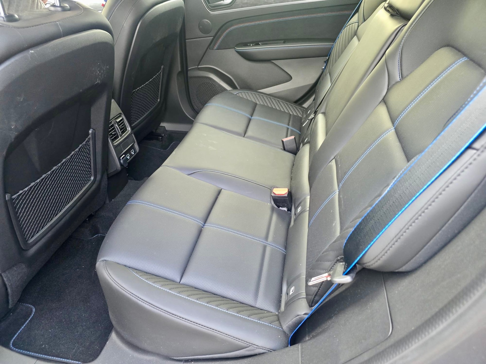 RENAULT Arkana 1.3 TCe Esprit Alpine EDC-image-11