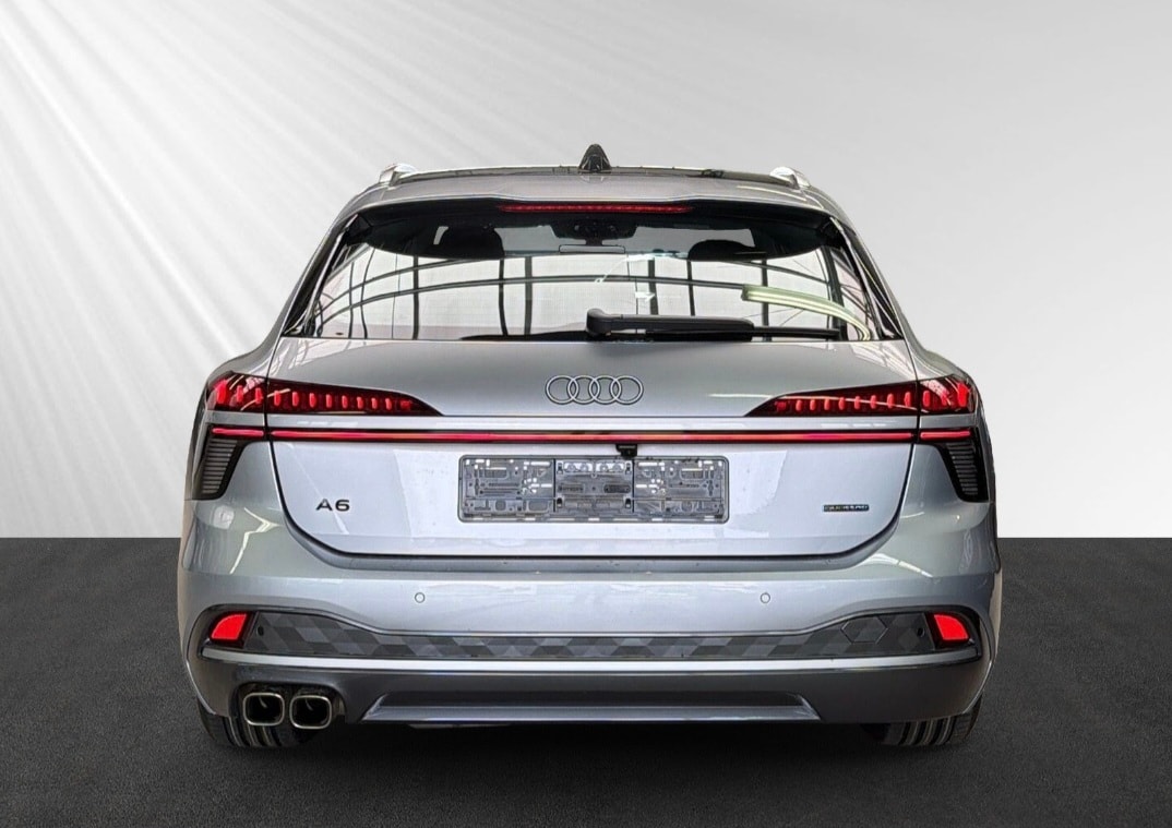AUDI A6 Avant TDI quattro 150 kW S tronic-image-3