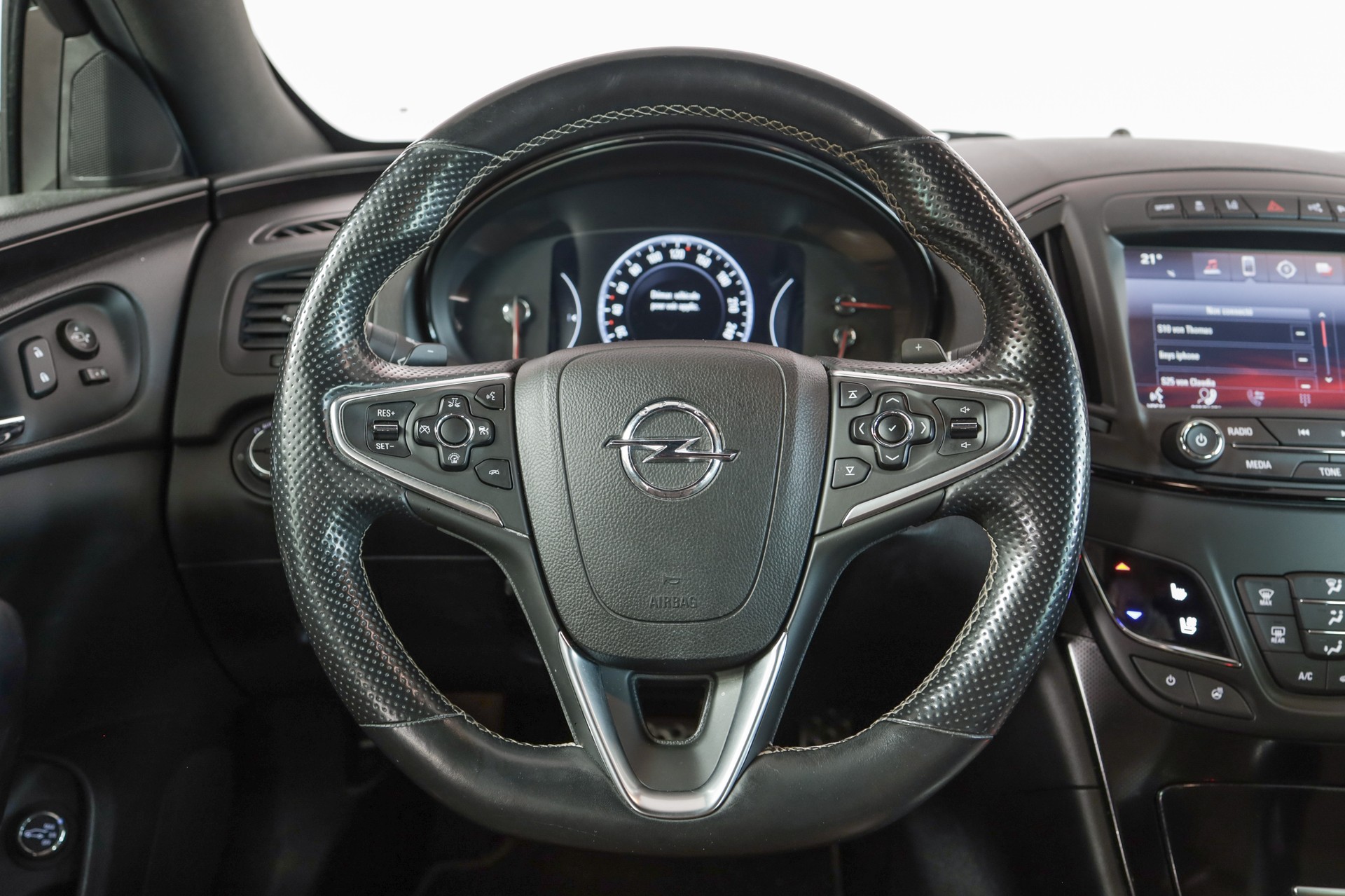 OPEL Insignia Country Tourer 2.0 Turbo 4WD Automatic-image-11