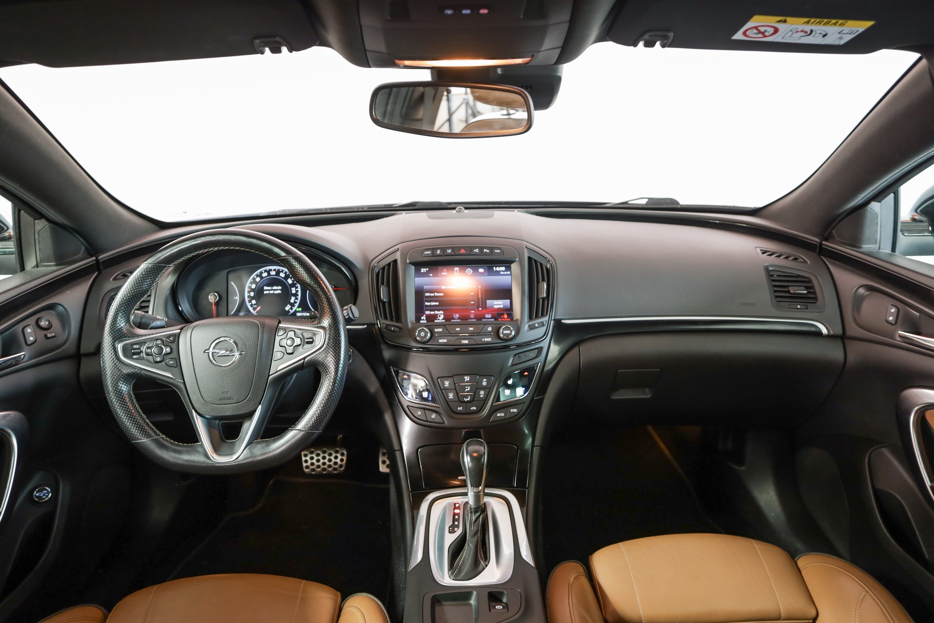 OPEL Insignia Country Tourer 2.0 Turbo 4WD Automatic-image-10