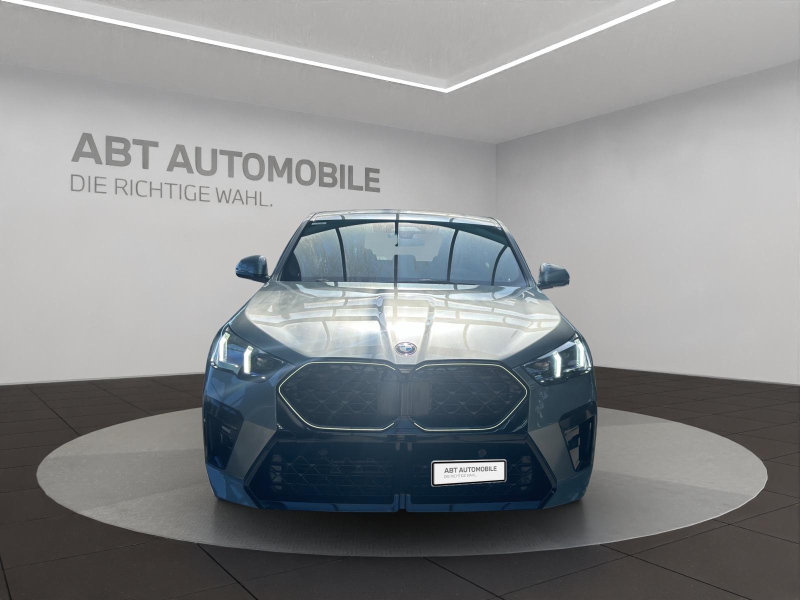 BMW X2 20i sDrive paddles-image-1