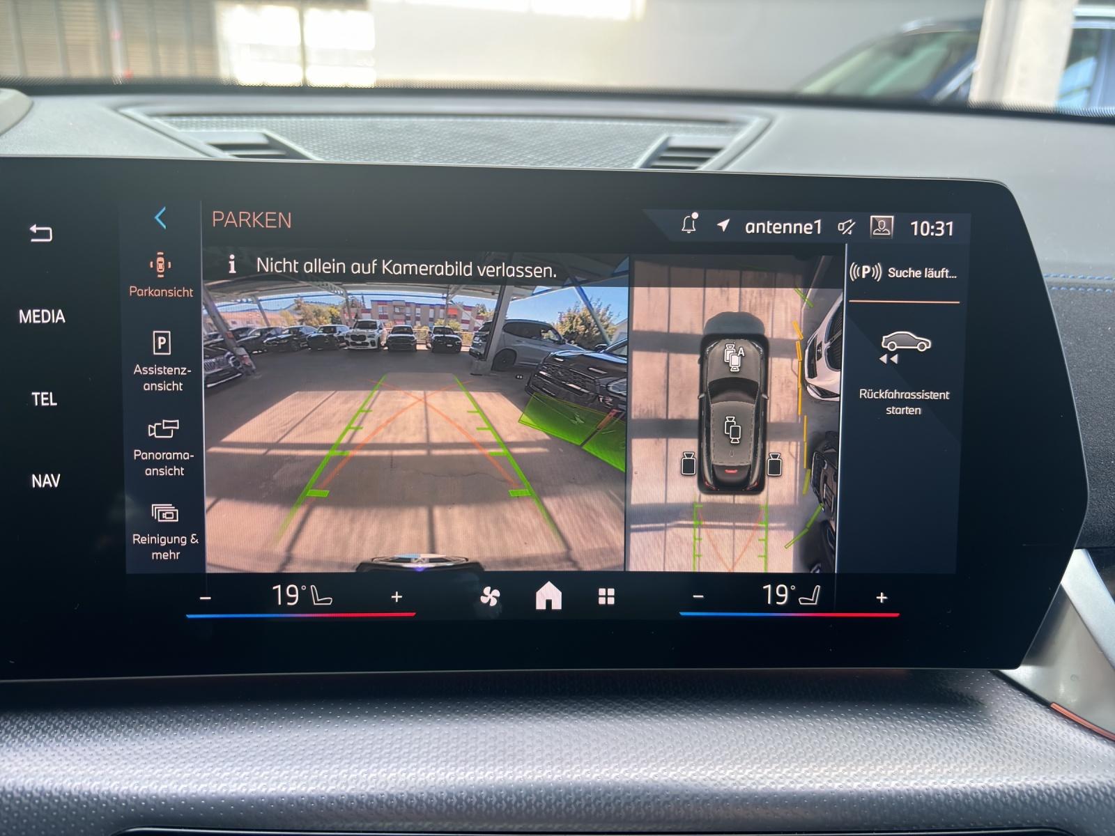 BMW X2 20i sDrive paddles-image-19