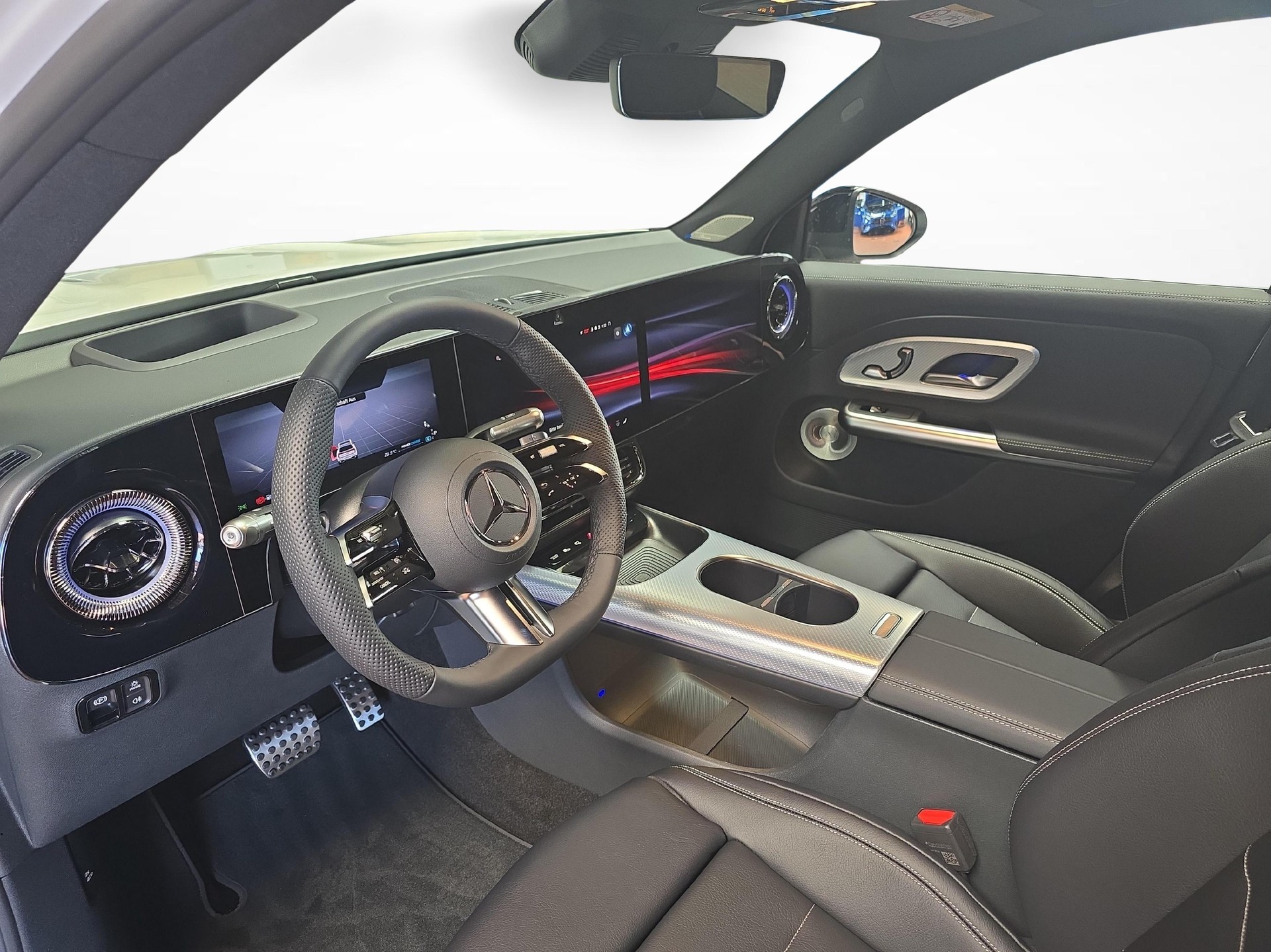 MERCEDES-BENZ GLB 220 4MATIC AMG Line-image-4