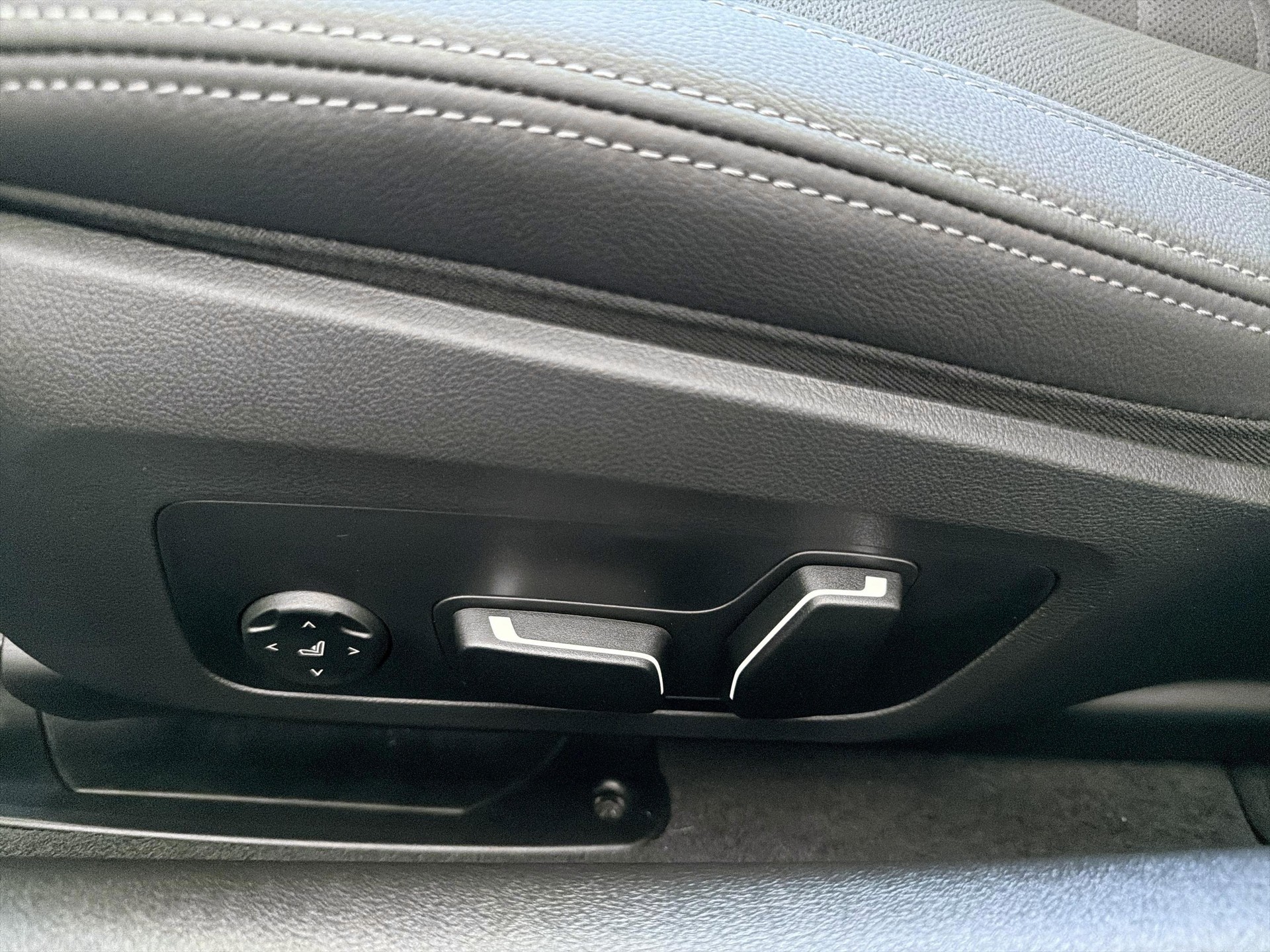 BMW M440i xDr 48V Cbr M Sp.Pr-image-19