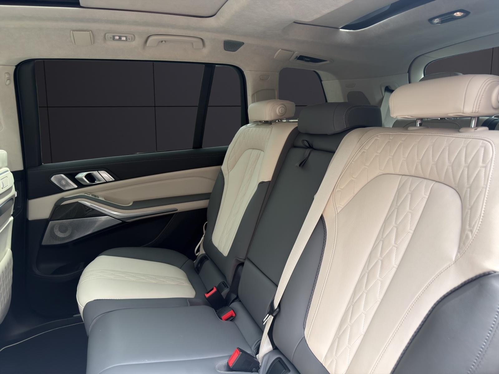 BMW X7 40d xDrive-image-13
