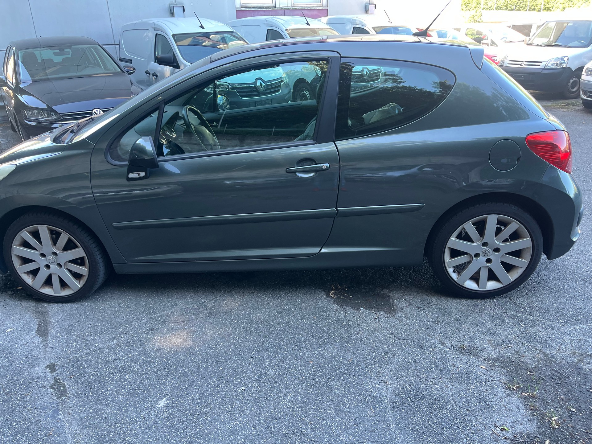 PEUGEOT 207 1.6 16V Turbo XSI-image-5