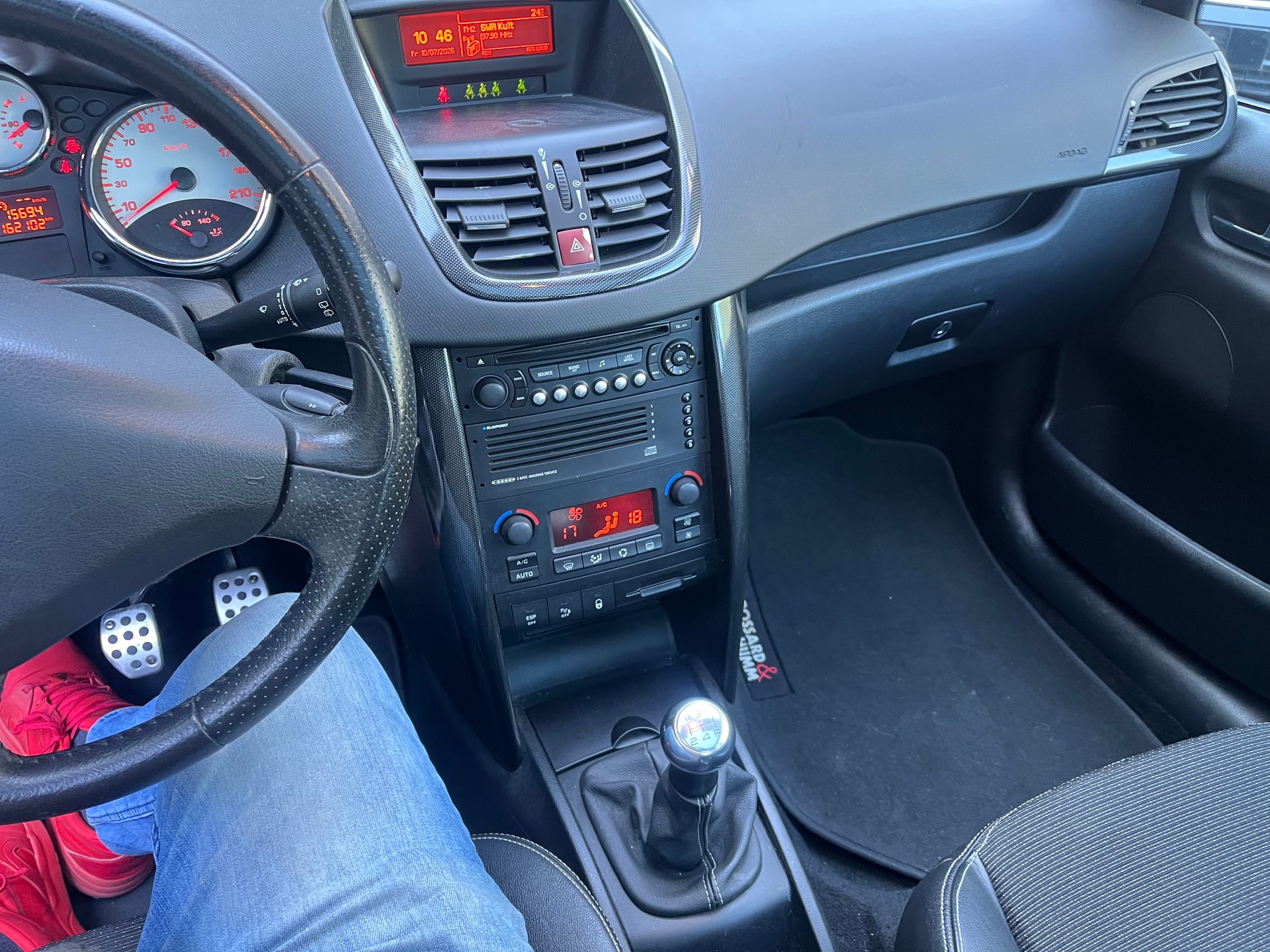 PEUGEOT 207 1.6 16V Turbo XSI-image-7
