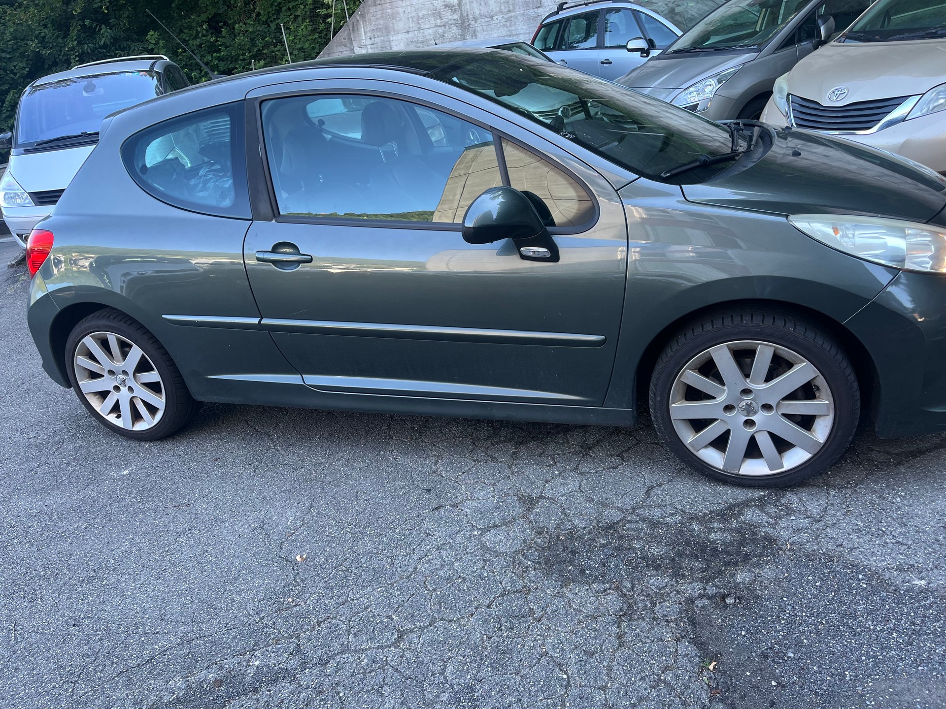 PEUGEOT 207 1.6 16V Turbo XSI-image-1