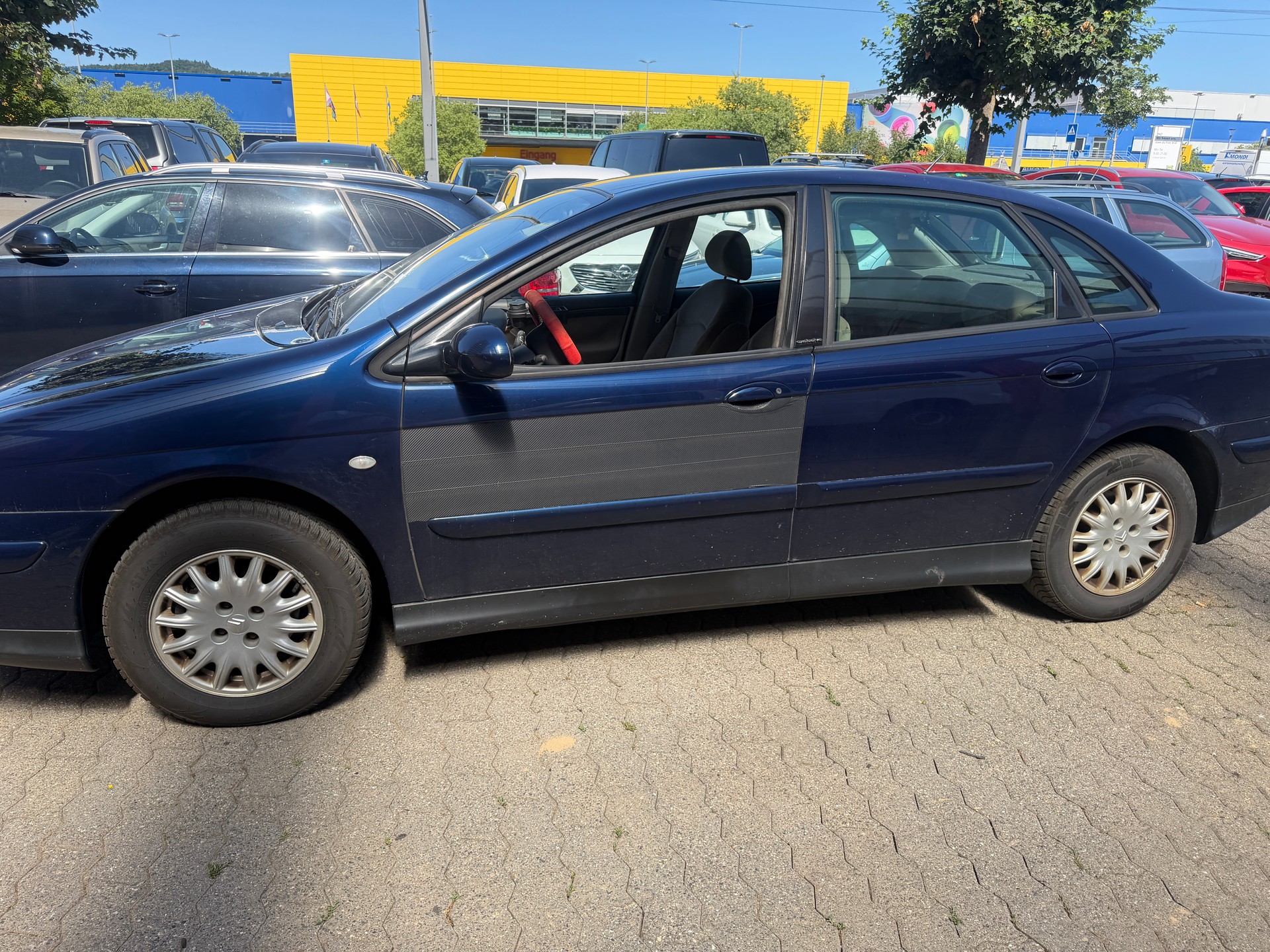 CITROEN C5 Berline 2.0i 16V Exclusive Automatic-image-3