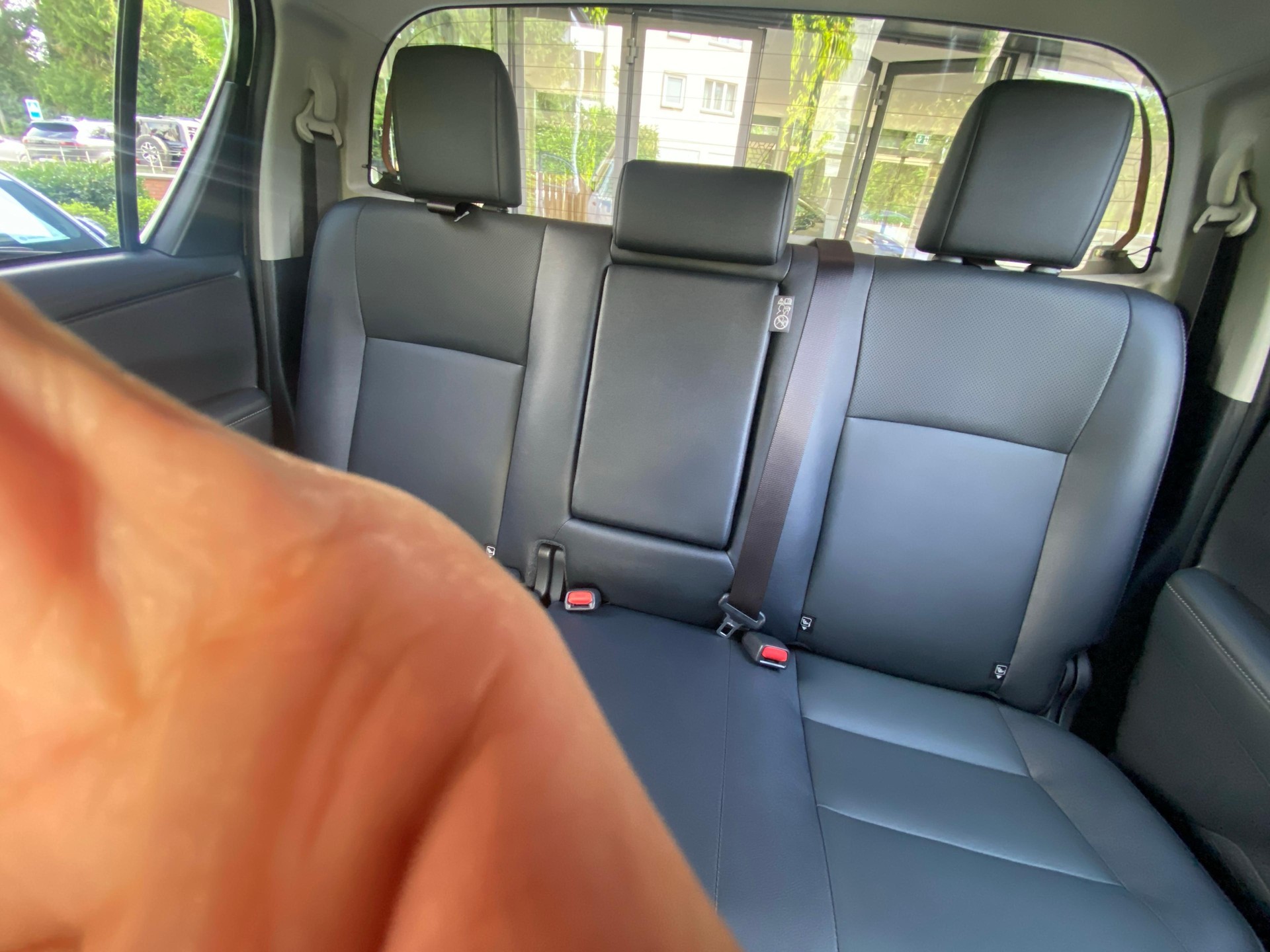 TOYOTA Hilux Double Cab.-Pick-up 59KWh Style-image-10