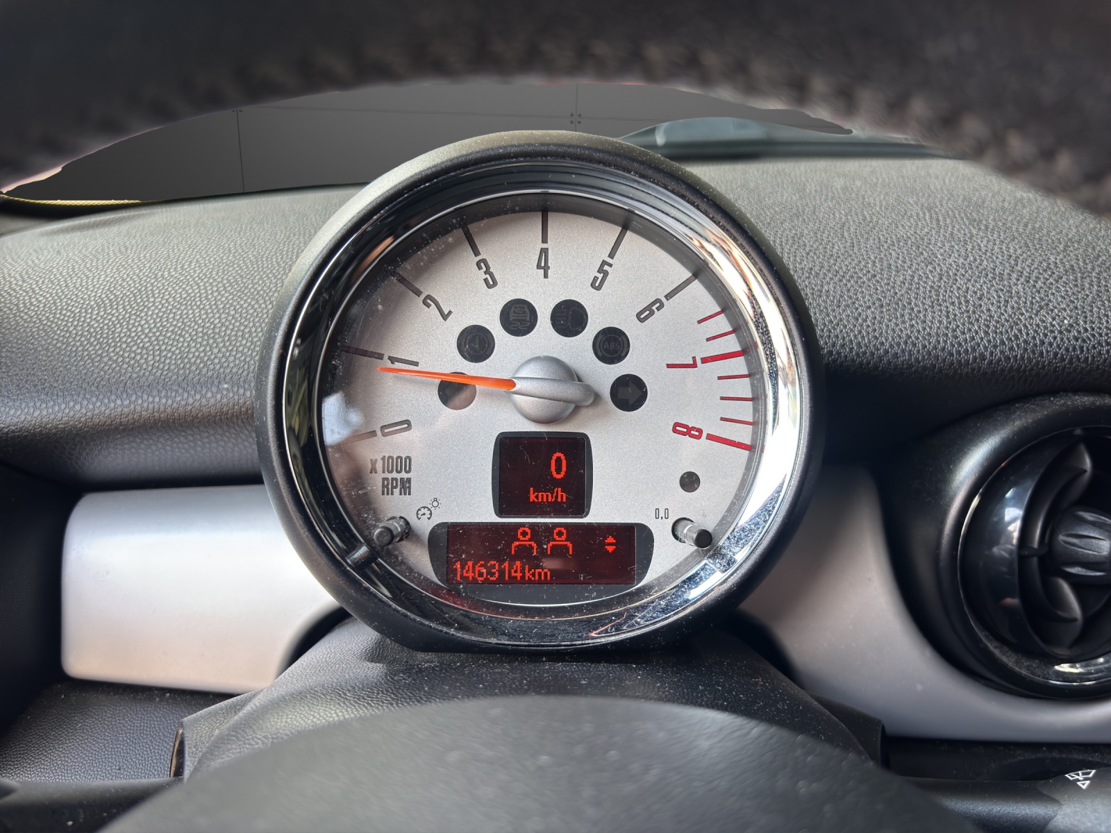 MINI Cooper-image-4