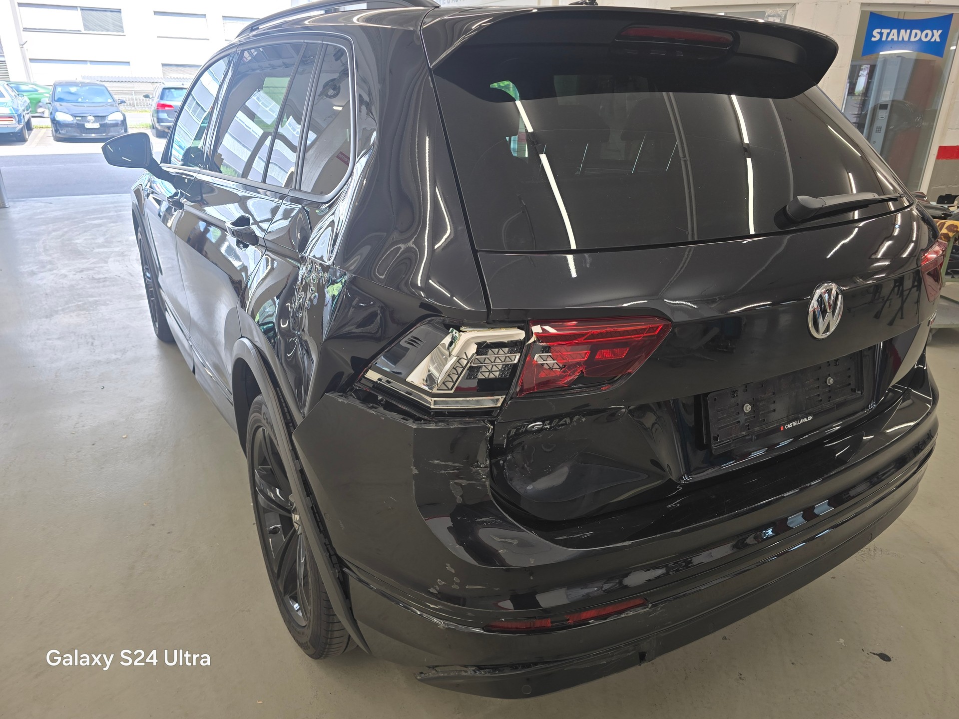VW VW Tiguan 2.0 TSI R-Line 4Motion DSG-image-6