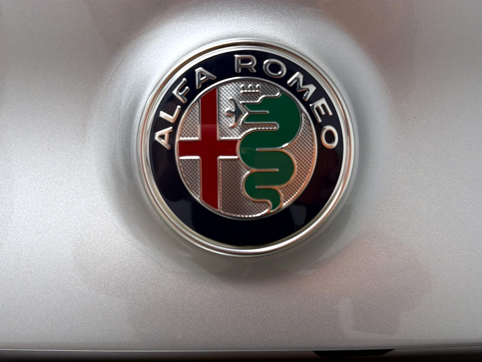 ALFA ROMEO Giulia 2.0 Veloce Q4 Automatic-image-9