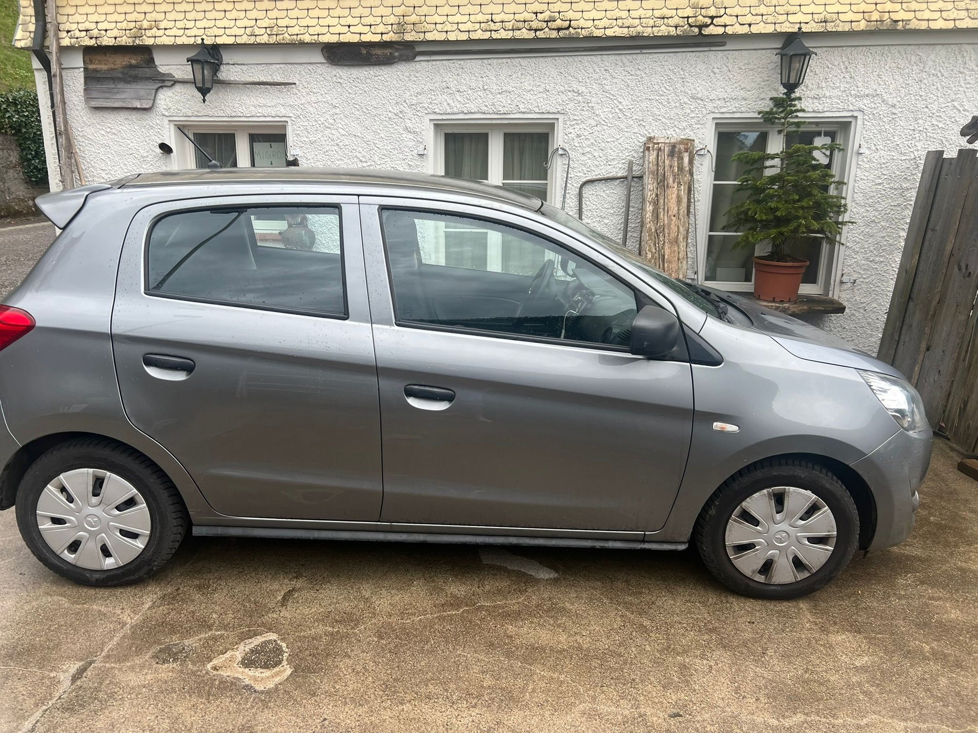 MITSUBISHI 1.0 MIVEC Inform-image-2