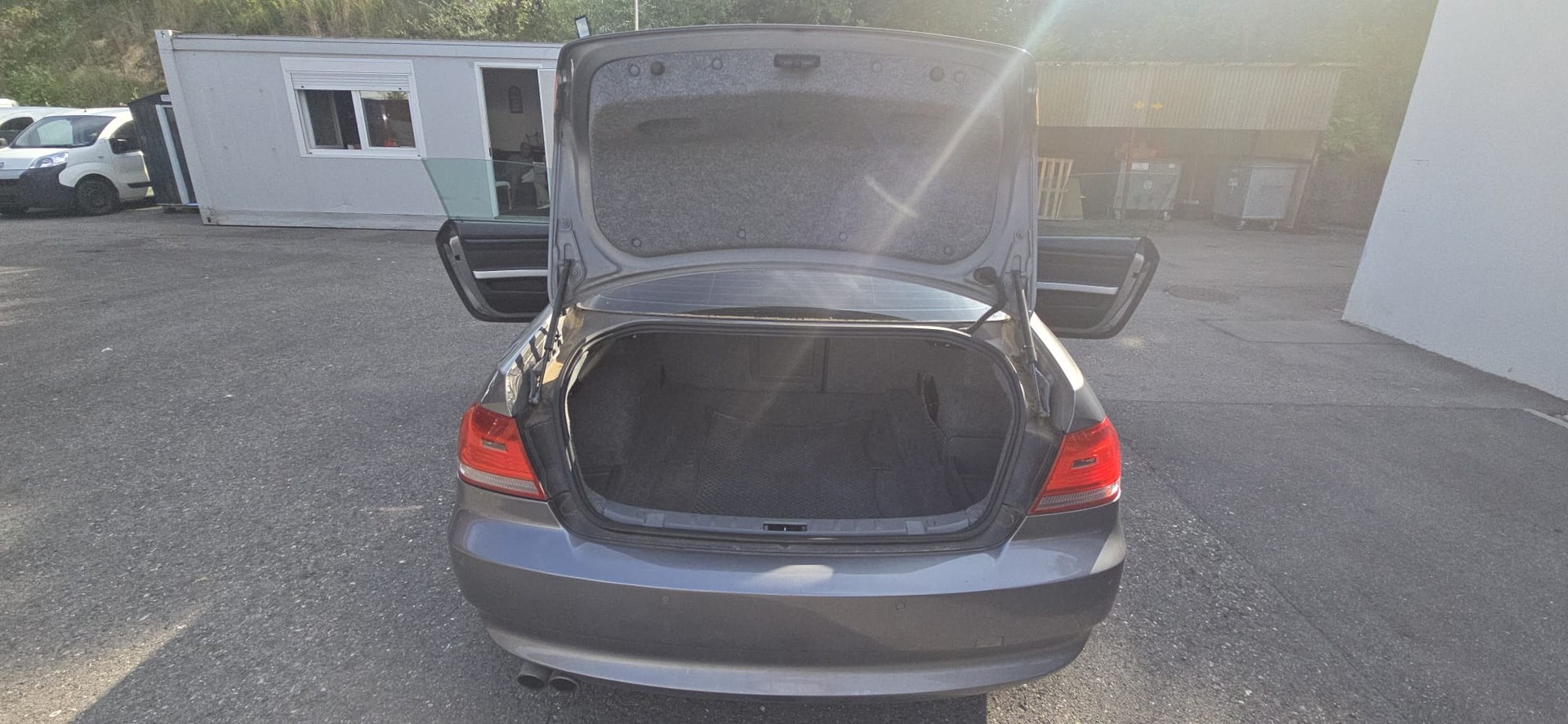 BMW 325i Coupé-image-7