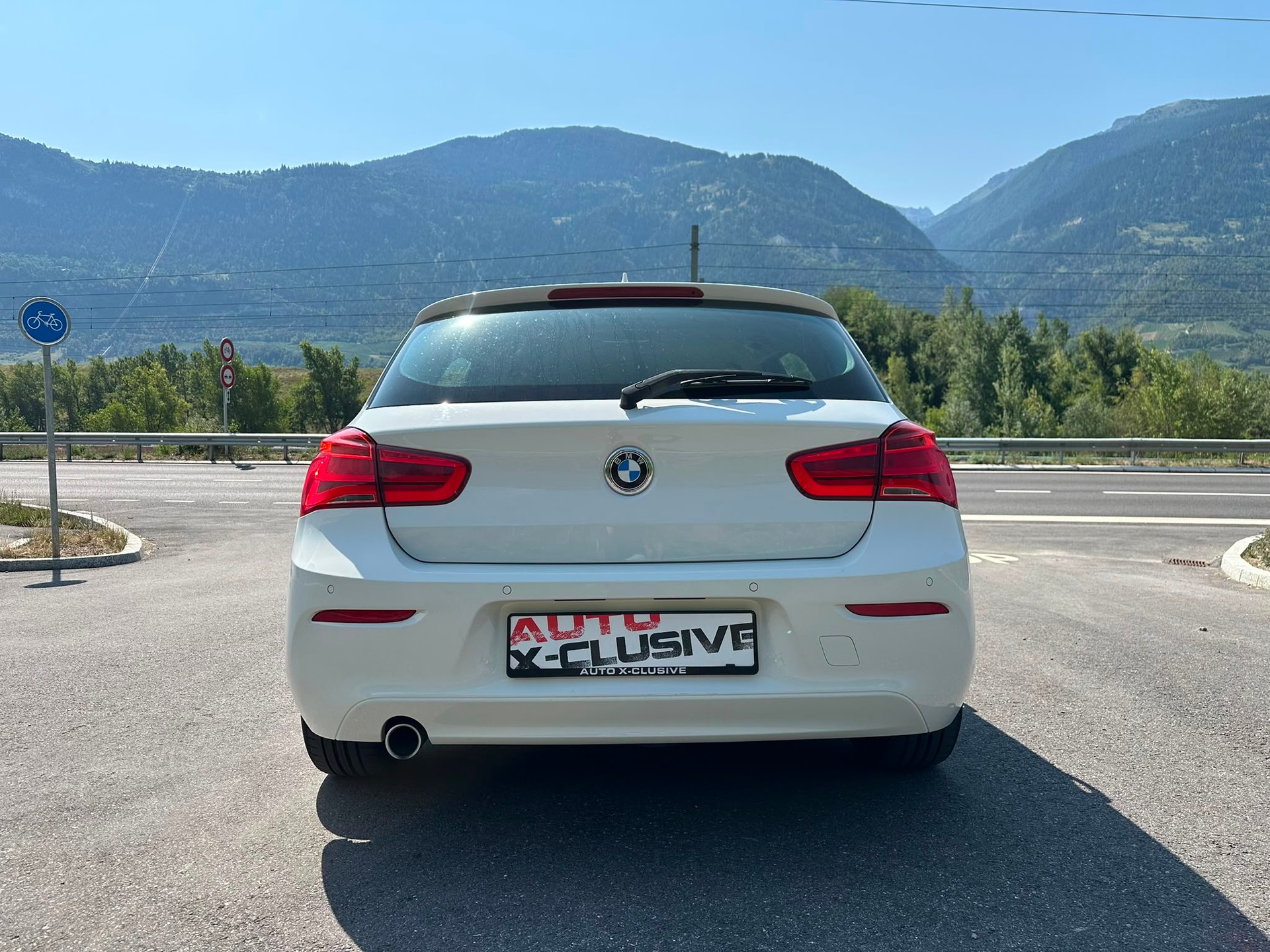 BMW 118d xDrive-image-4
