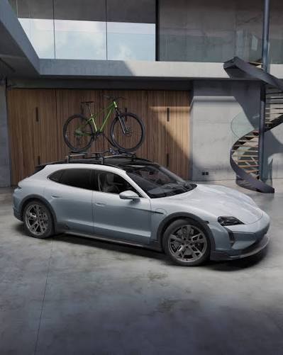 PORSCHE Taycan 4 Cross Turismo-image-3