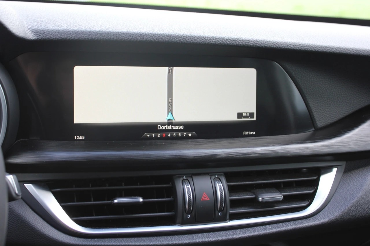 ALFA ROMEO Stelvio 2.2 JTDM Super Q4 Automatic-image-9