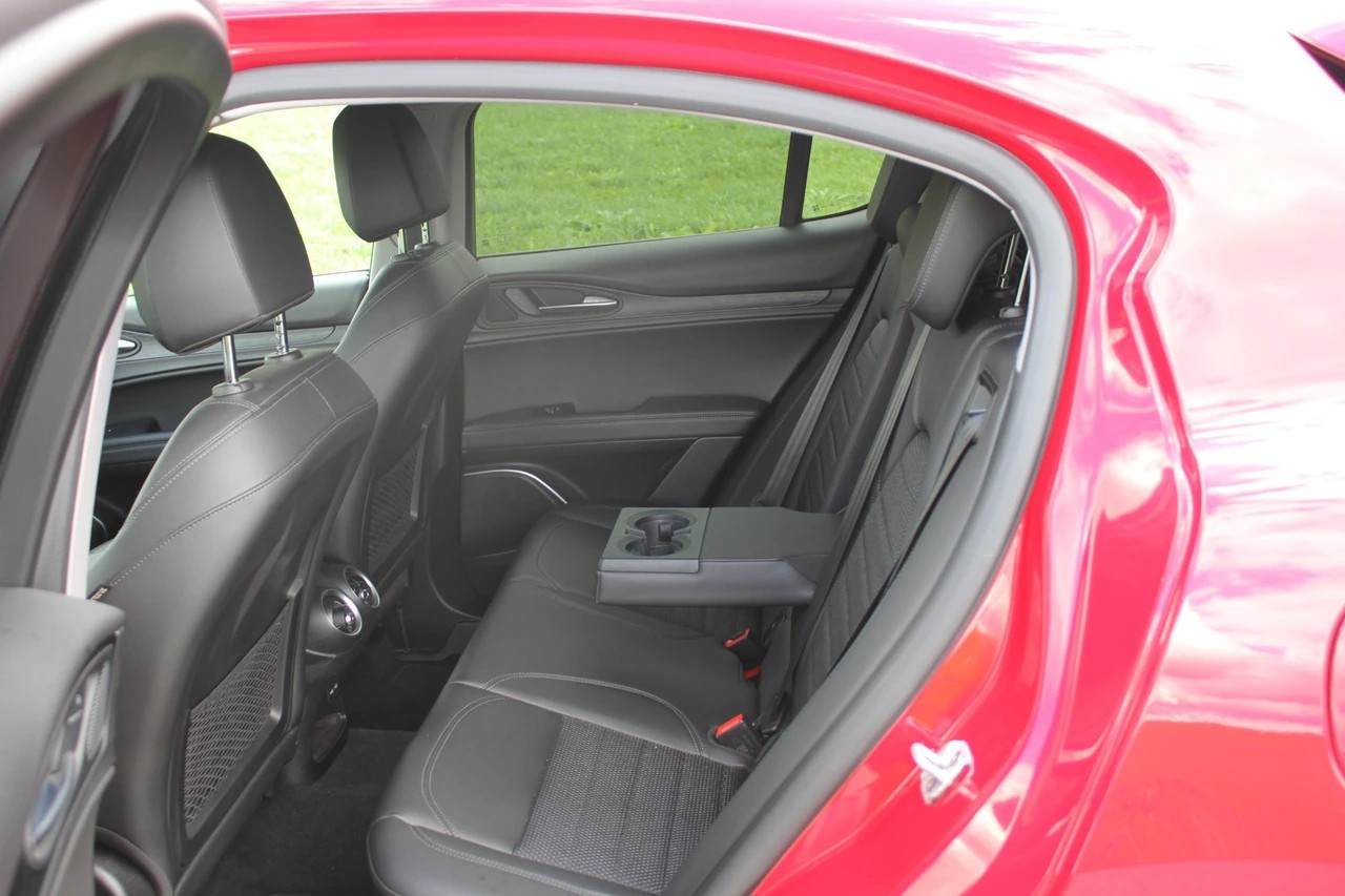 ALFA ROMEO Stelvio 2.2 JTDM Super Q4 Automatic-image-6