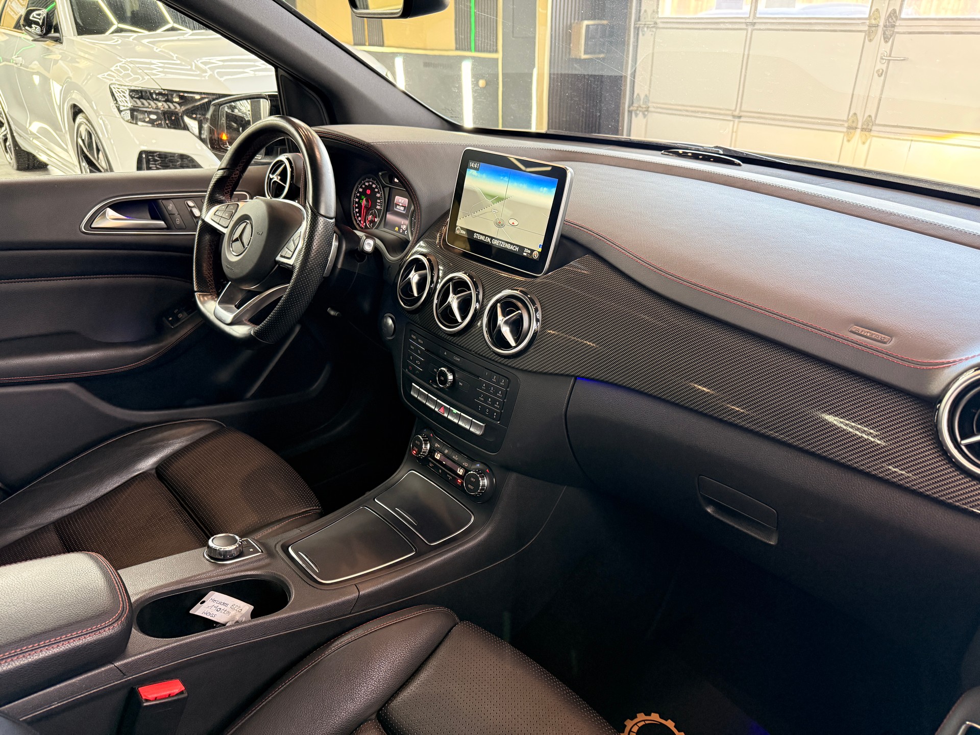 MERCEDES-BENZ B 220 CDI Swiss Star Edition AMG Line 4Matic-image-10