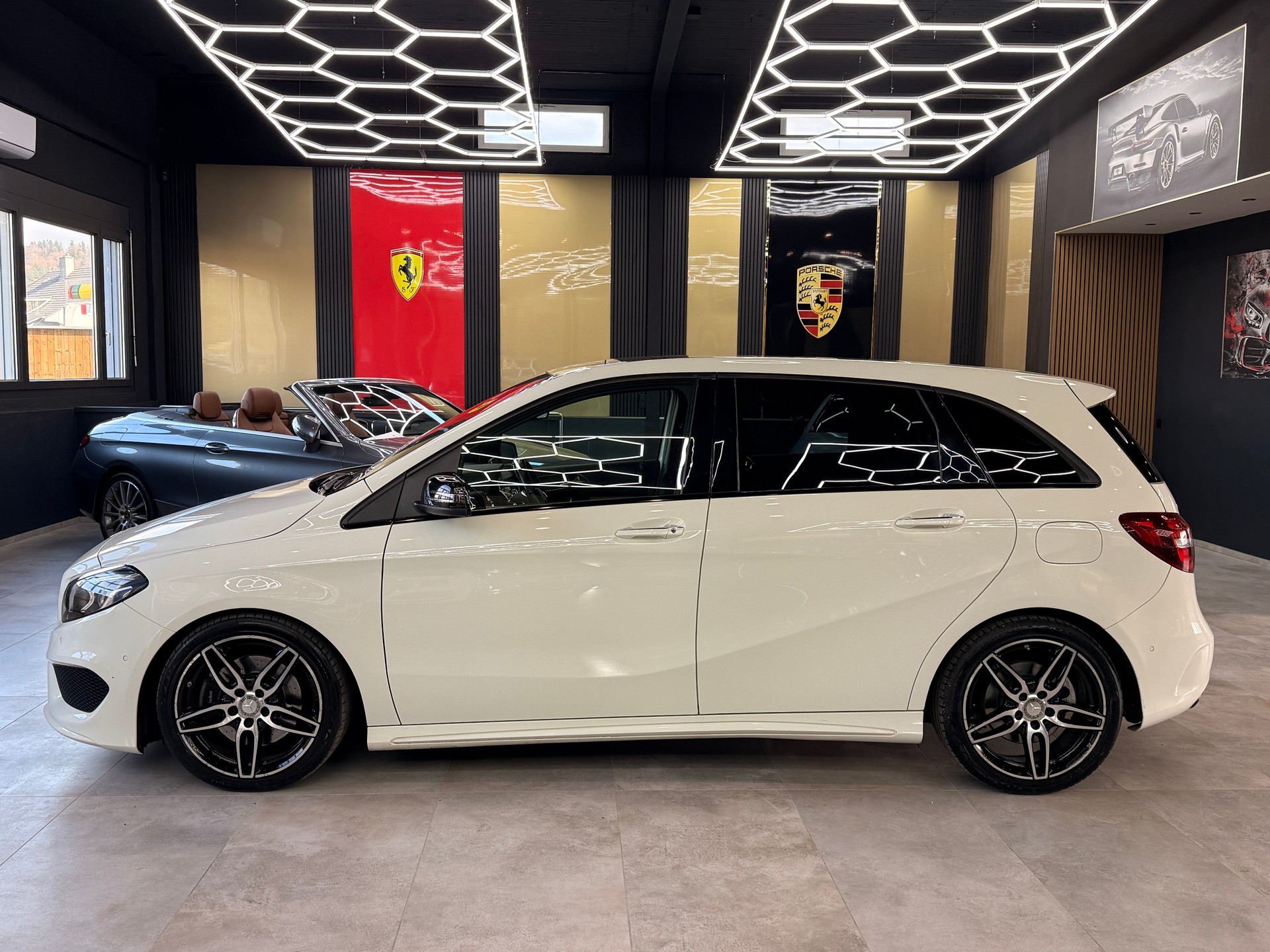 MERCEDES-BENZ B 220 CDI Swiss Star Edition AMG Line 4Matic-image-7