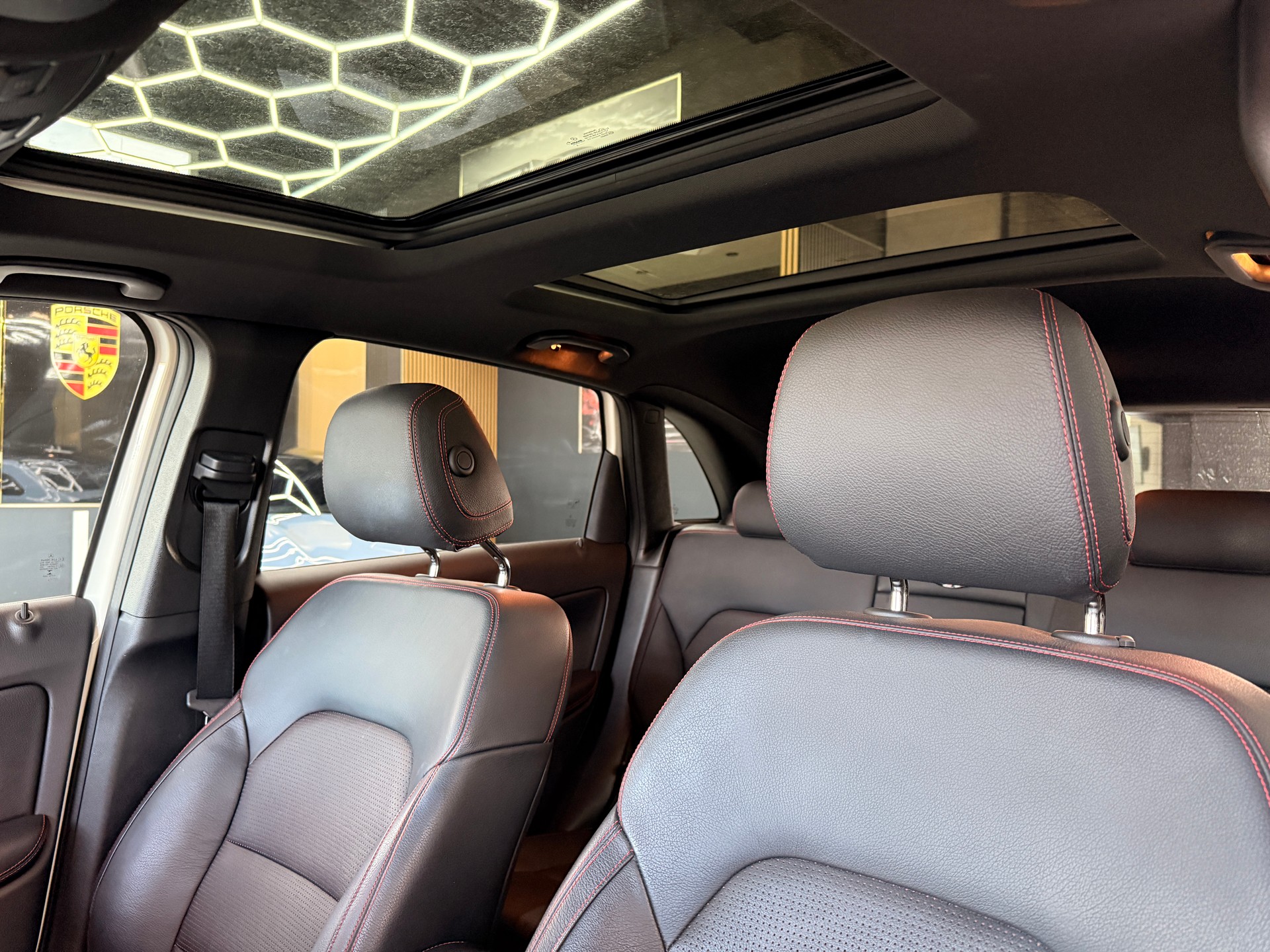 MERCEDES-BENZ B 220 CDI Swiss Star Edition AMG Line 4Matic-image-15