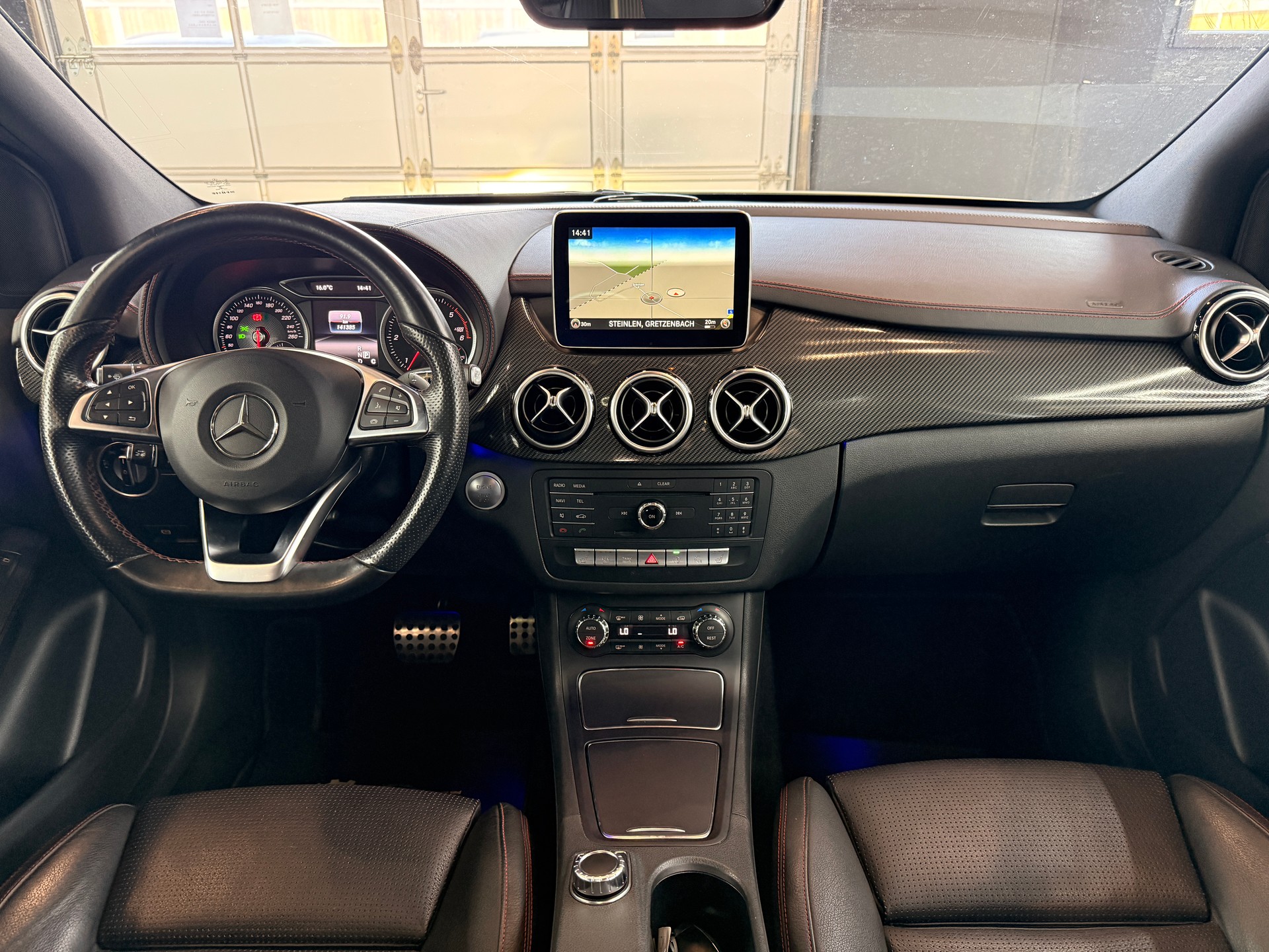 MERCEDES-BENZ B 220 CDI Swiss Star Edition AMG Line 4Matic-image-12