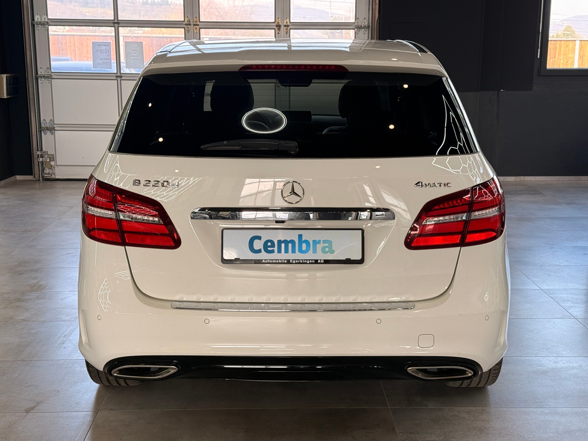 MERCEDES-BENZ B 220 CDI Swiss Star Edition AMG Line 4Matic-image-5