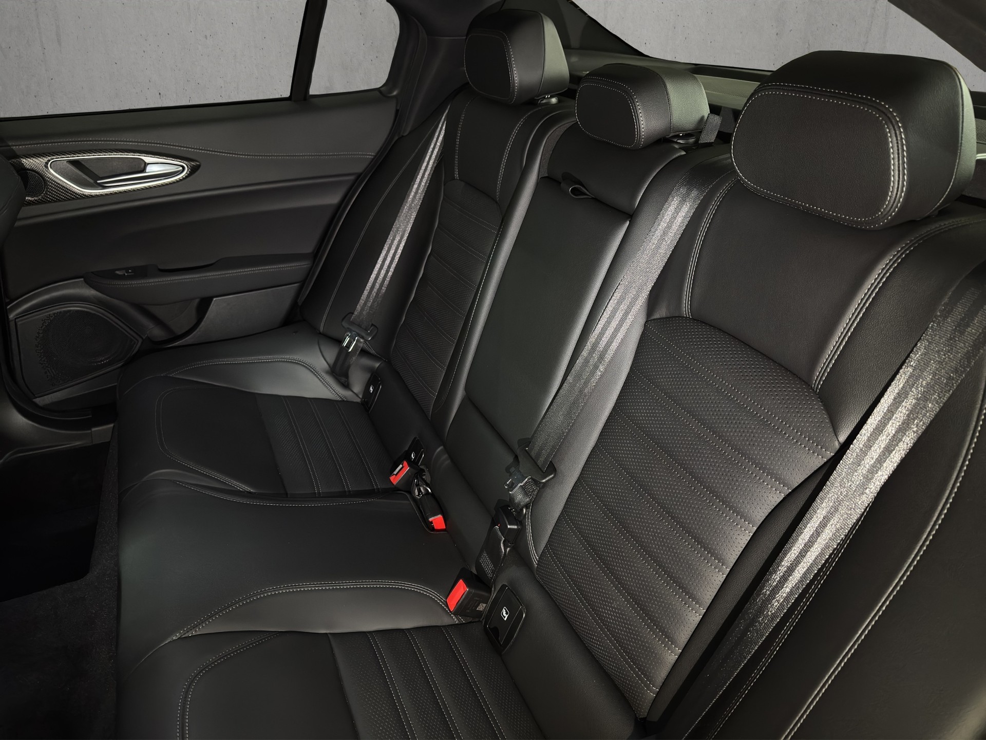 ALFA ROMEO Giulia 2.9 V6 Quadrifoglio "Akrapovic-Pack ADAS Plus"-image-13