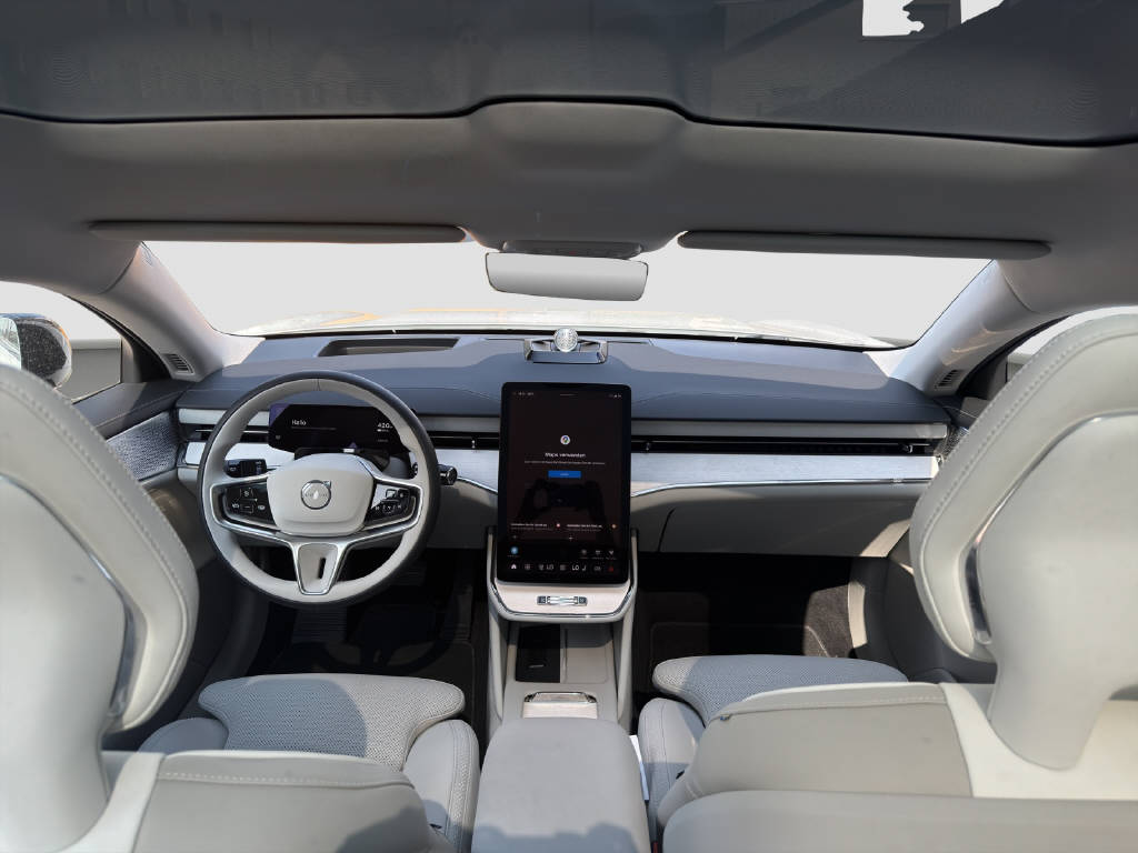 VOLVO ES90 Ultra-image-10