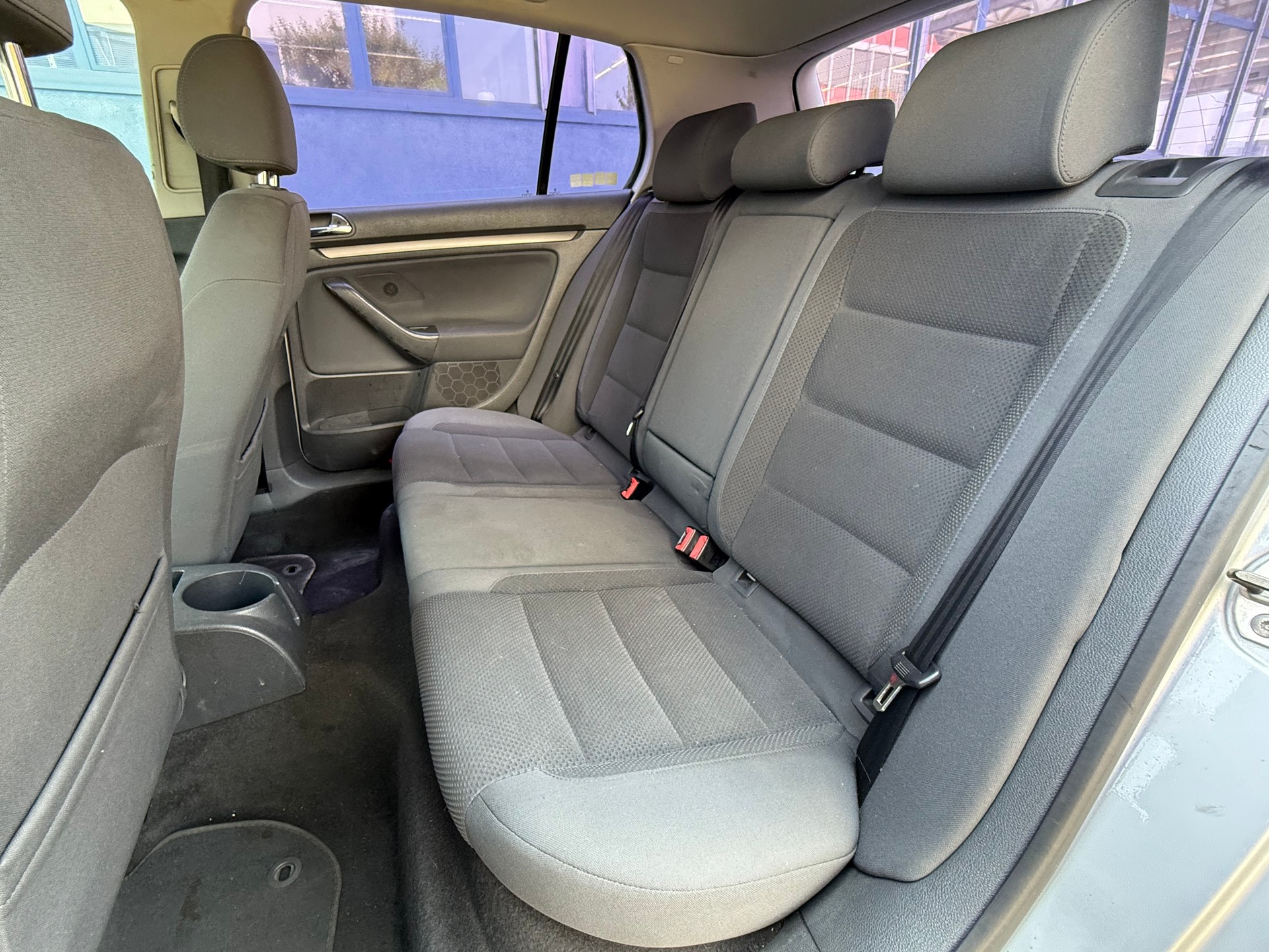 VW Golf 2.0 TDI Comfortline-image-13