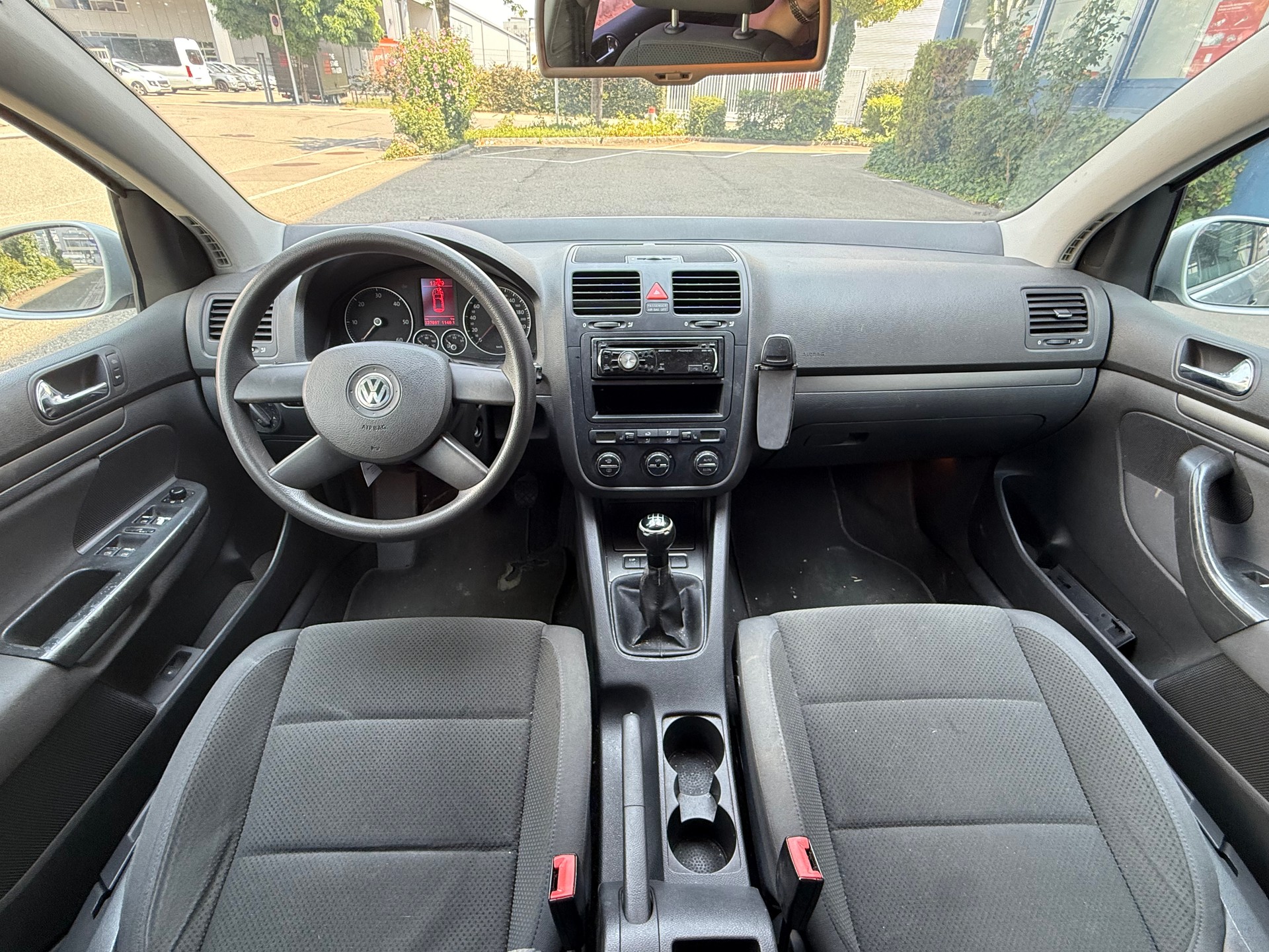 VW Golf 2.0 TDI Comfortline-image-9