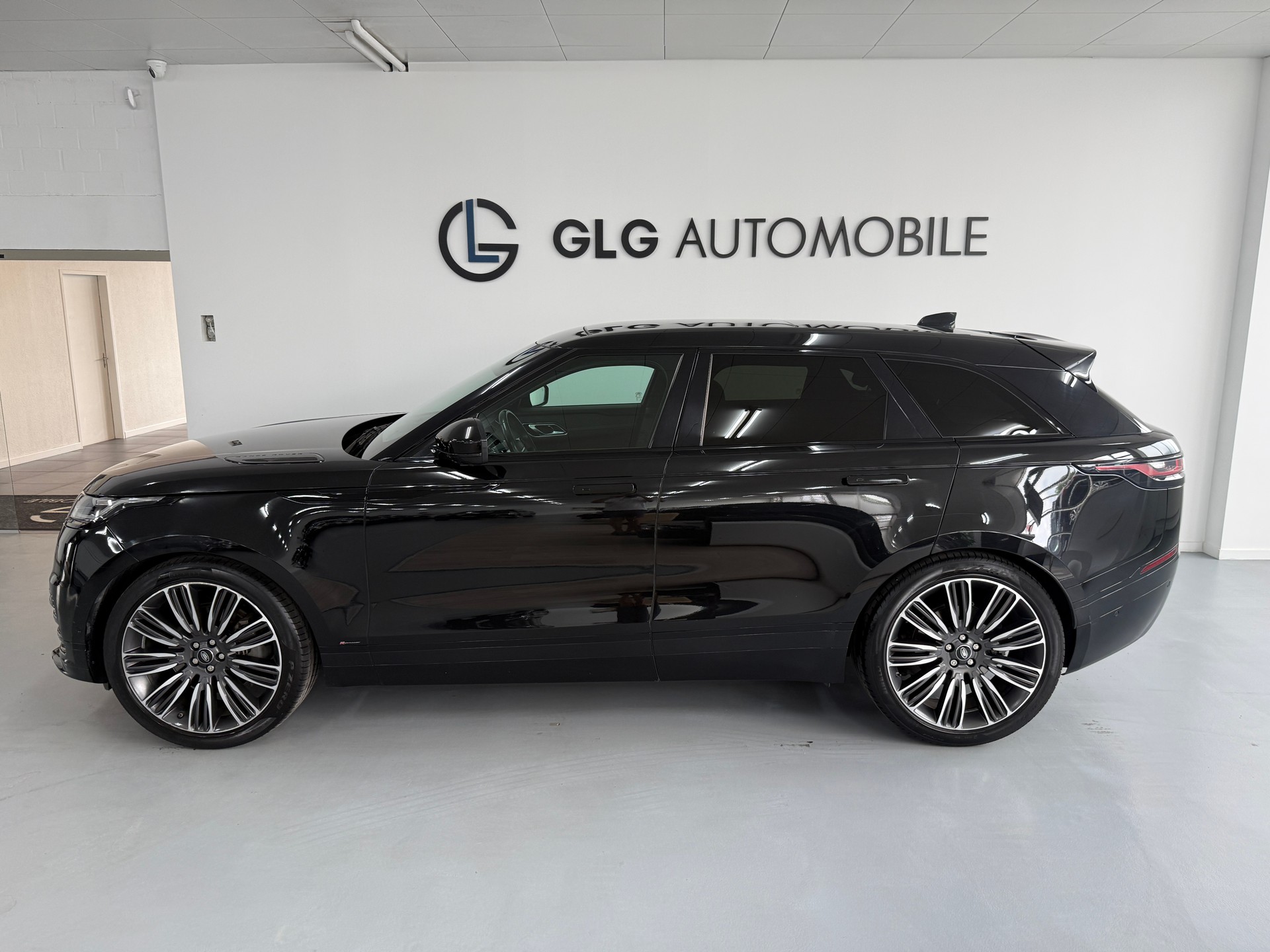 LAND ROVER Range Rover Velar R-Dynamic P 380 HSE Automatic-image-1
