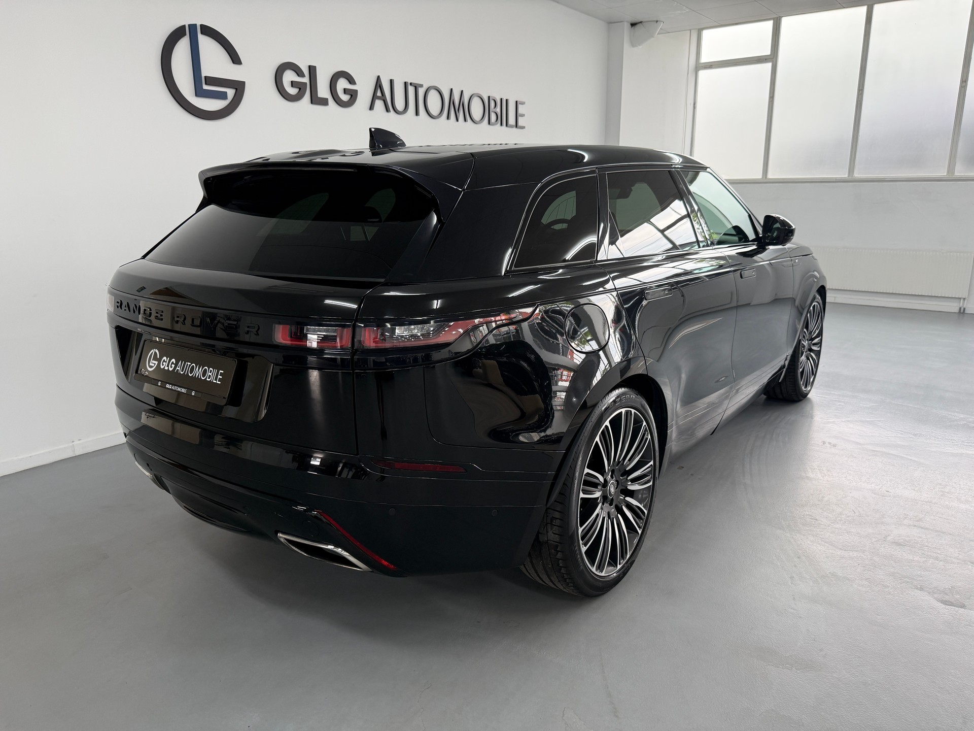 LAND ROVER Range Rover Velar R-Dynamic P 380 HSE Automatic-image-3