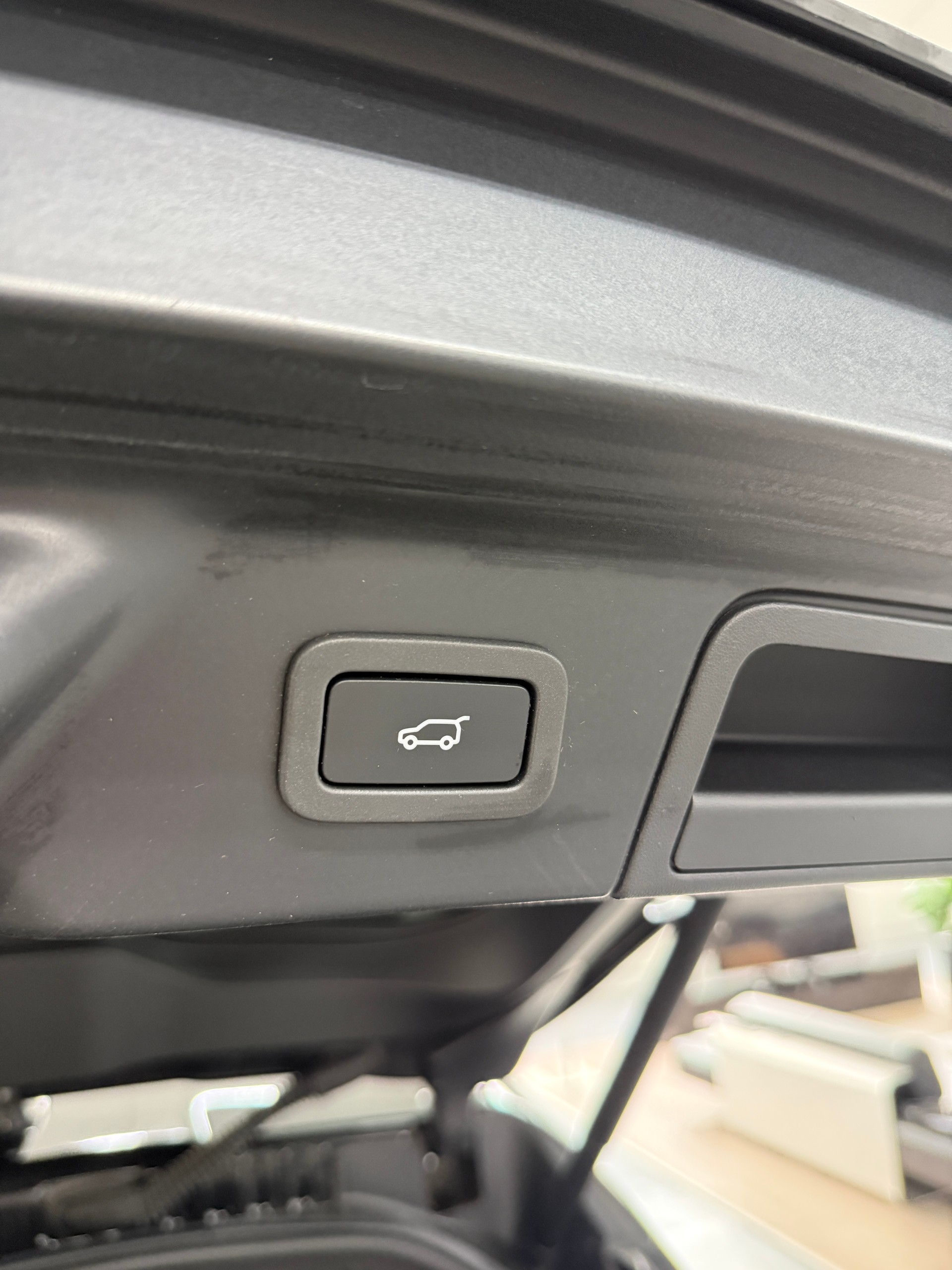 LAND ROVER Range Rover Velar R-Dynamic P 380 HSE Automatic-image-15
