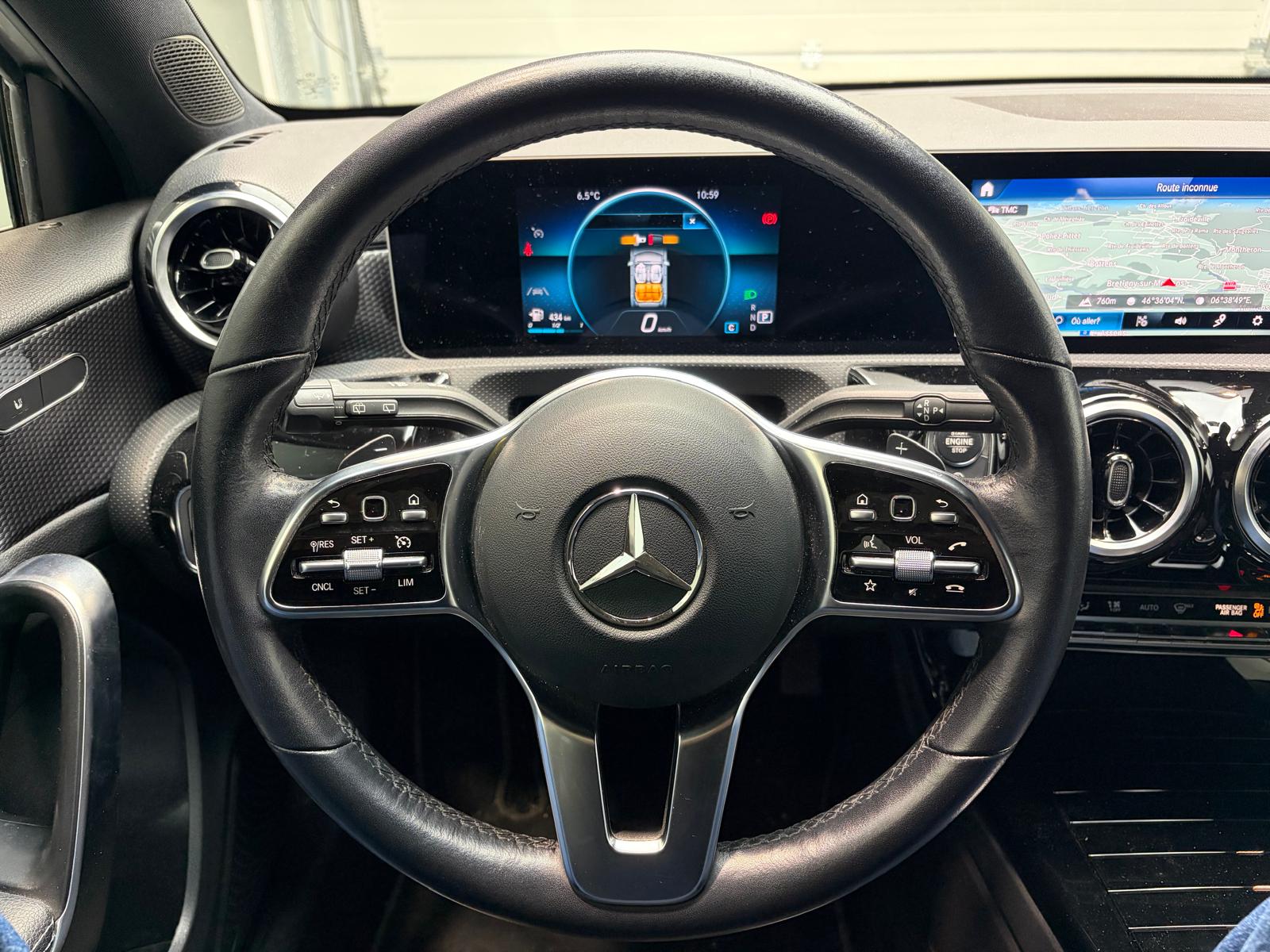MERCEDES-BENZ A 200 Progressive 7G-DCT - Attelage-image-19
