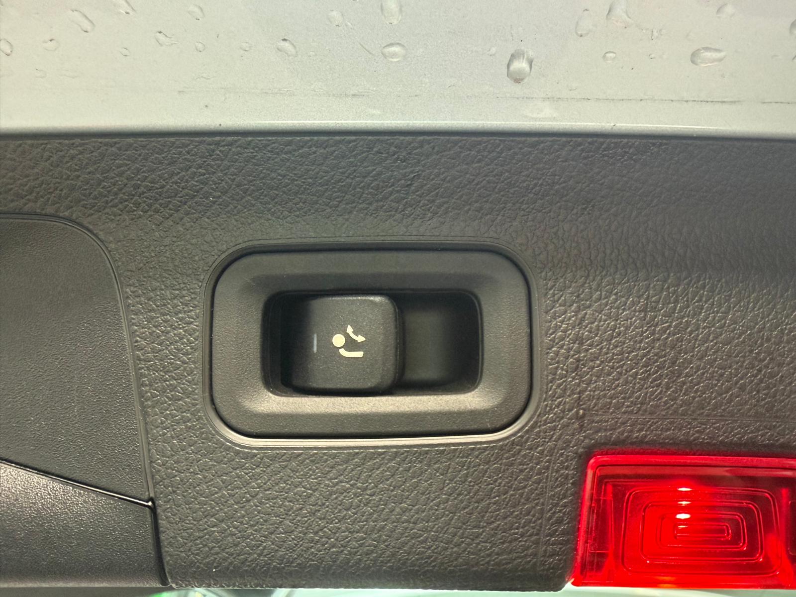 MERCEDES-BENZ A 200 Progressive 7G-DCT - Attelage-image-5