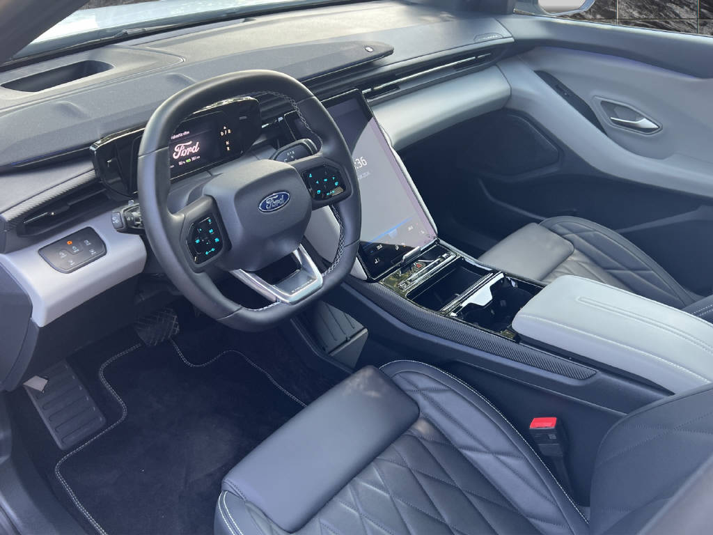 FORD Explorer Extended Range Premium AWD-image-6