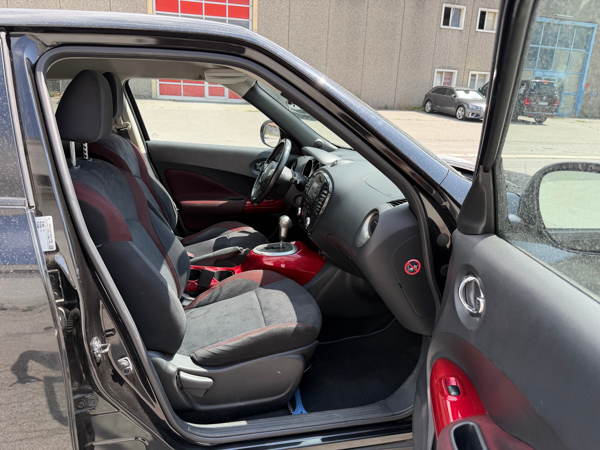 NISSAN Juke 1.6 DIG-T tekna 4x4 Xtronic M-CVT-image-5