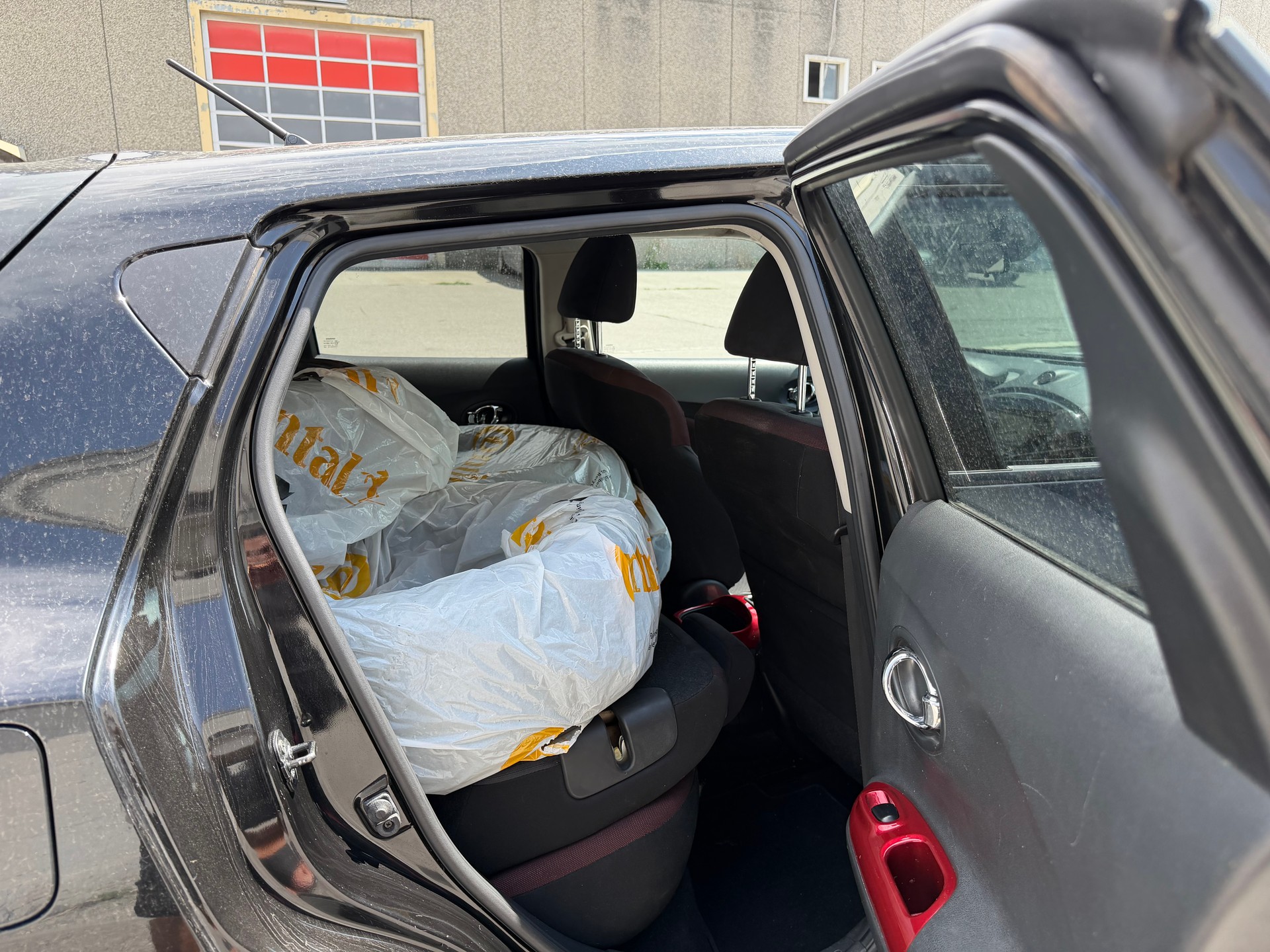 NISSAN Juke 1.6 DIG-T tekna 4x4 Xtronic M-CVT-image-4