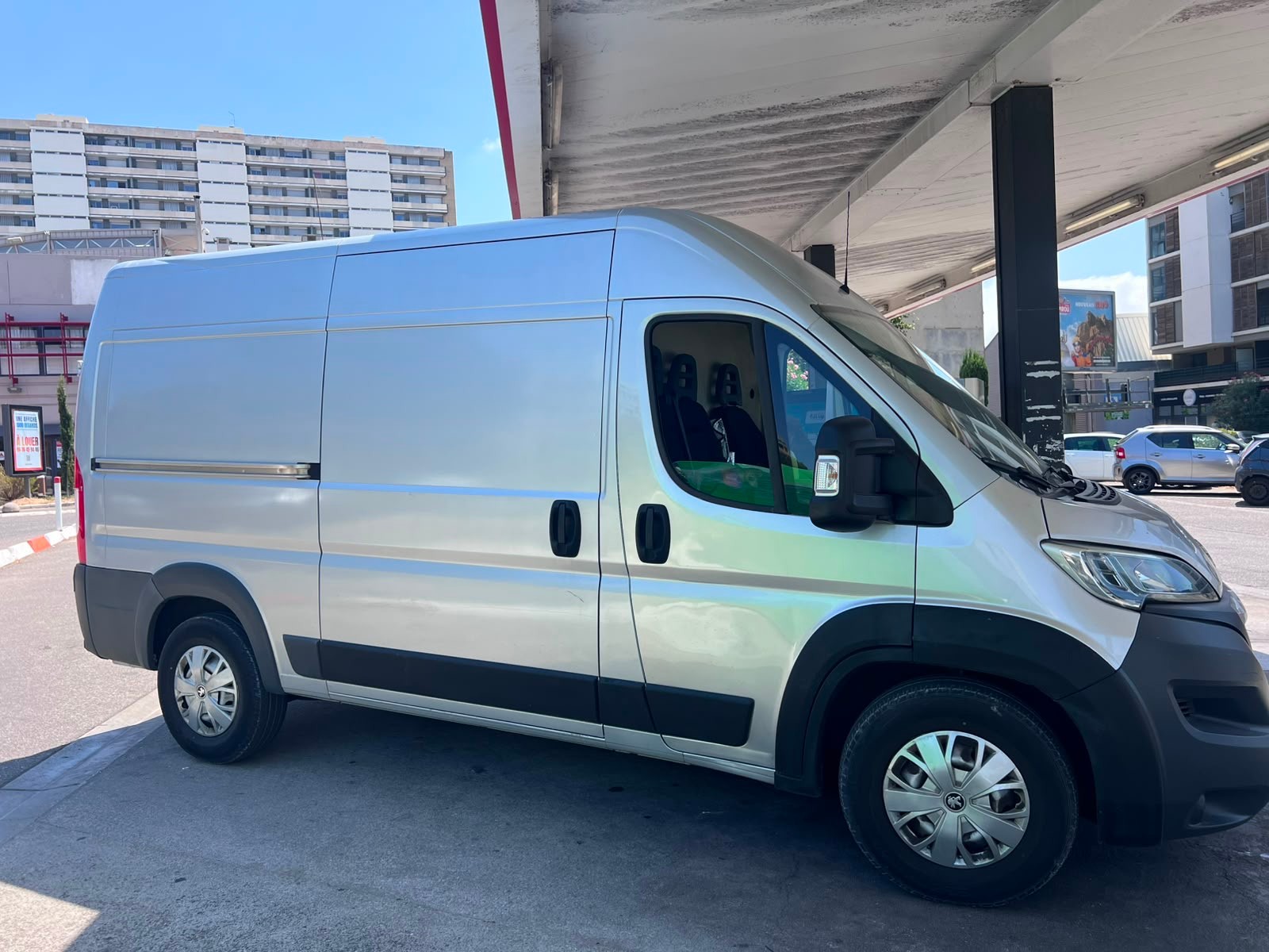 PEUGEOT 2.2 HDI 150 Active-image-0