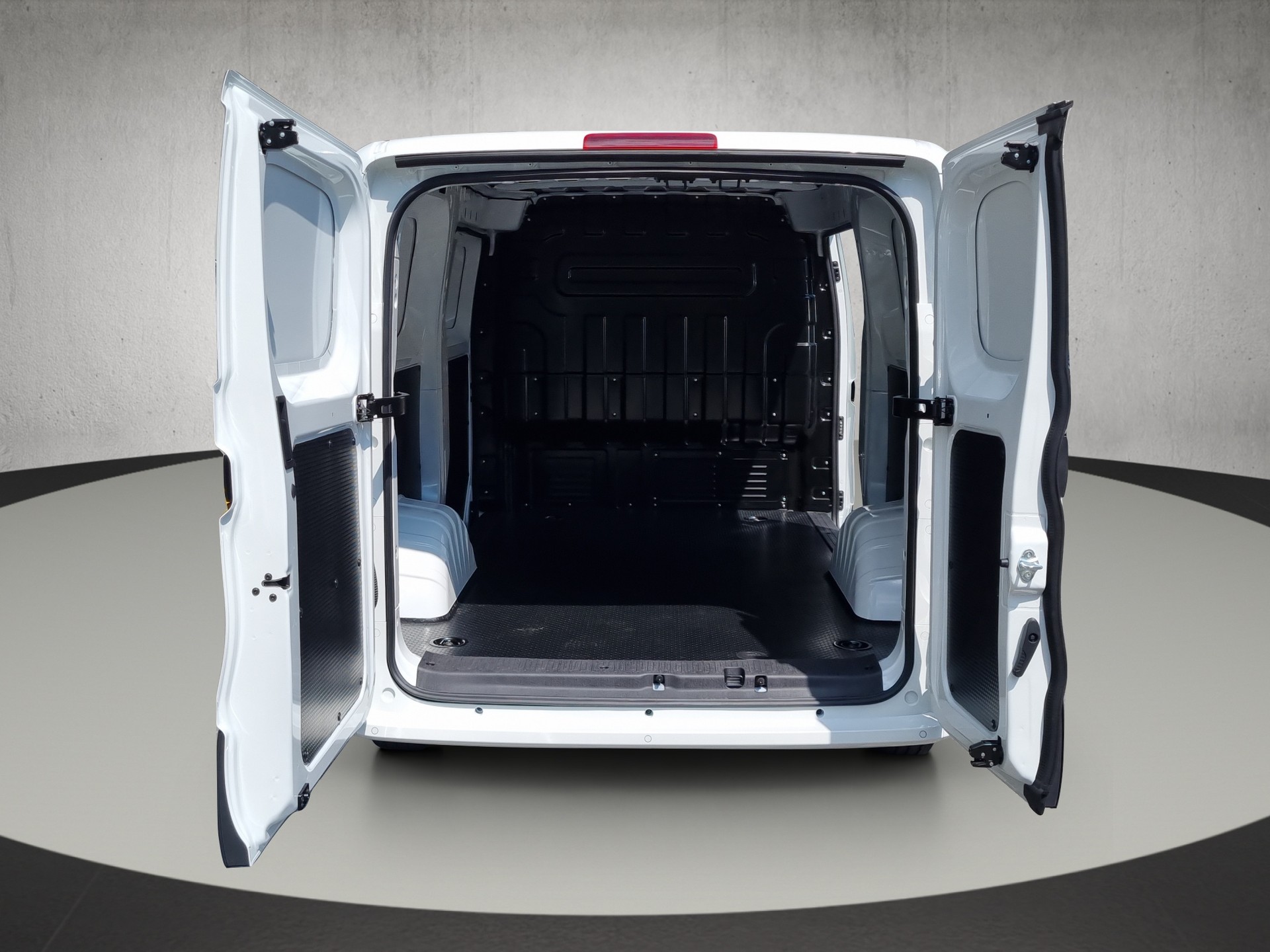 MAXUS eDeliver 5 Kaw. E-Motor 64kWh-image-13