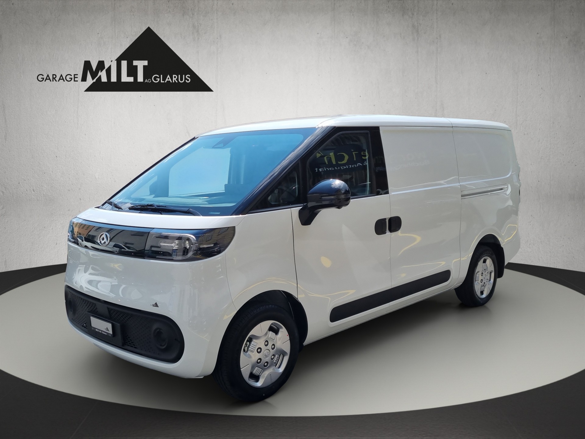 MAXUS eDeliver 5 Kaw. E-Motor 64kWh-image-0