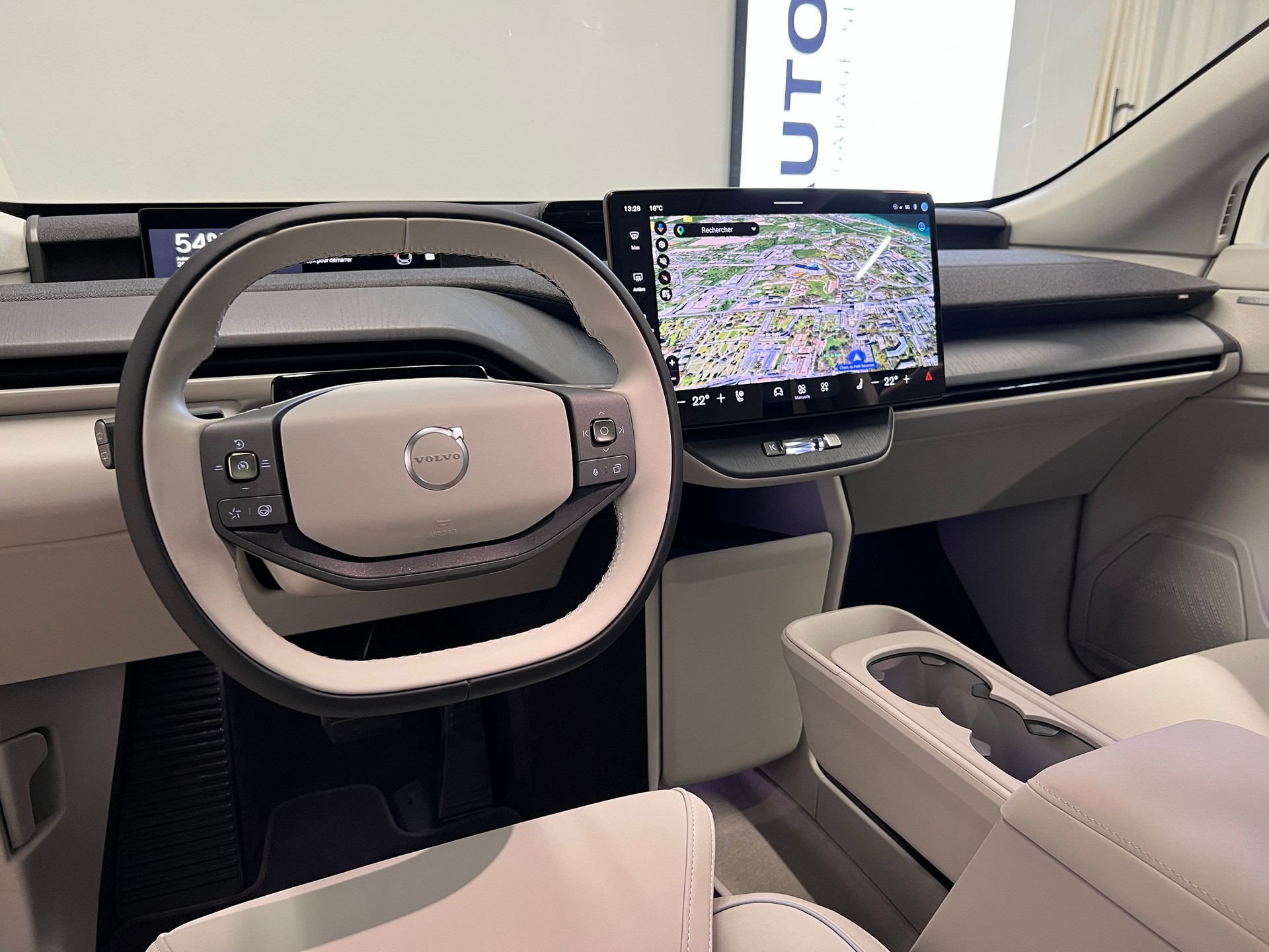 VOLVO EX60 Twin Ultra AWD-image-6
