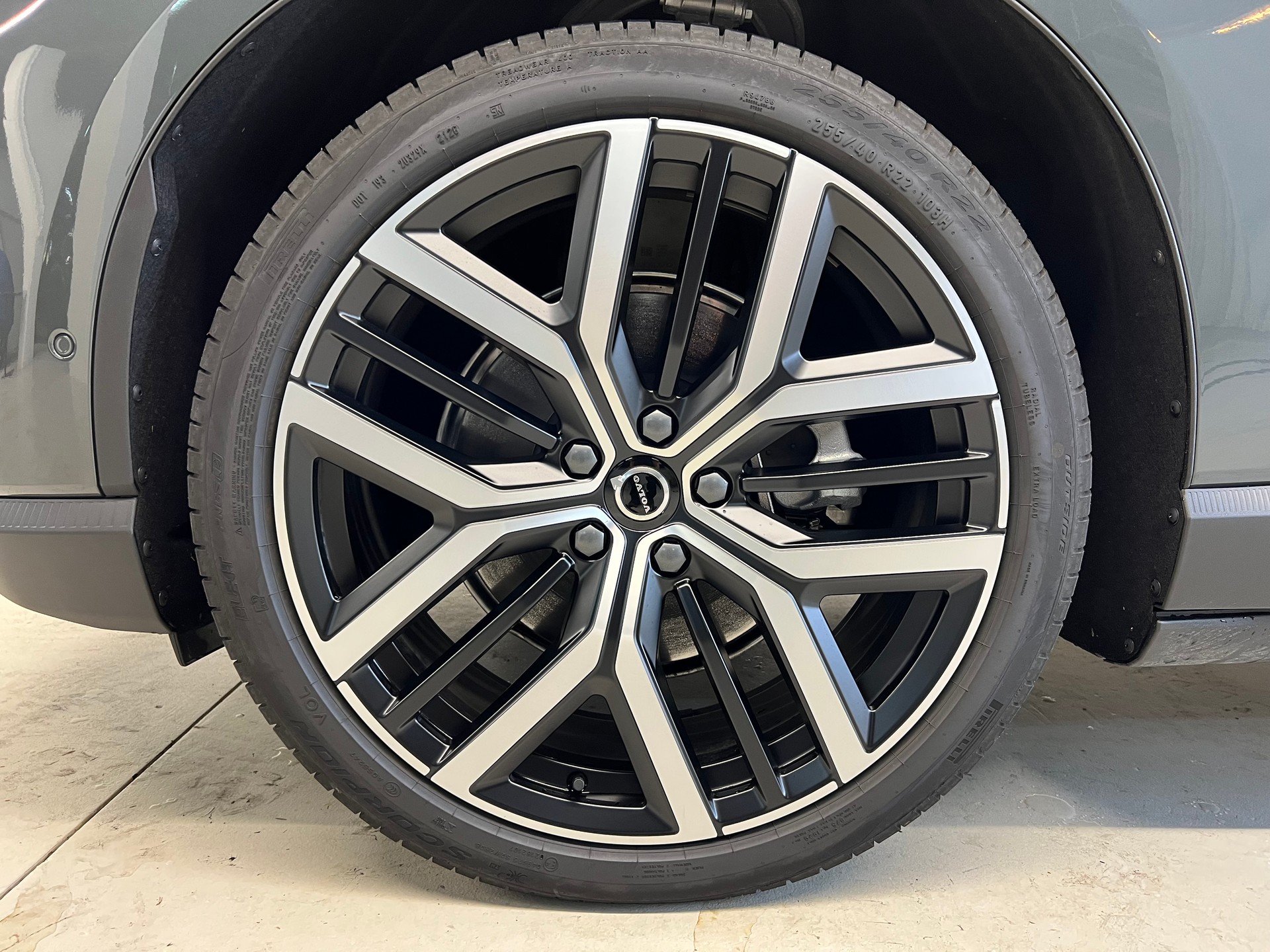 VOLVO EX60 Twin Ultra AWD-image-8